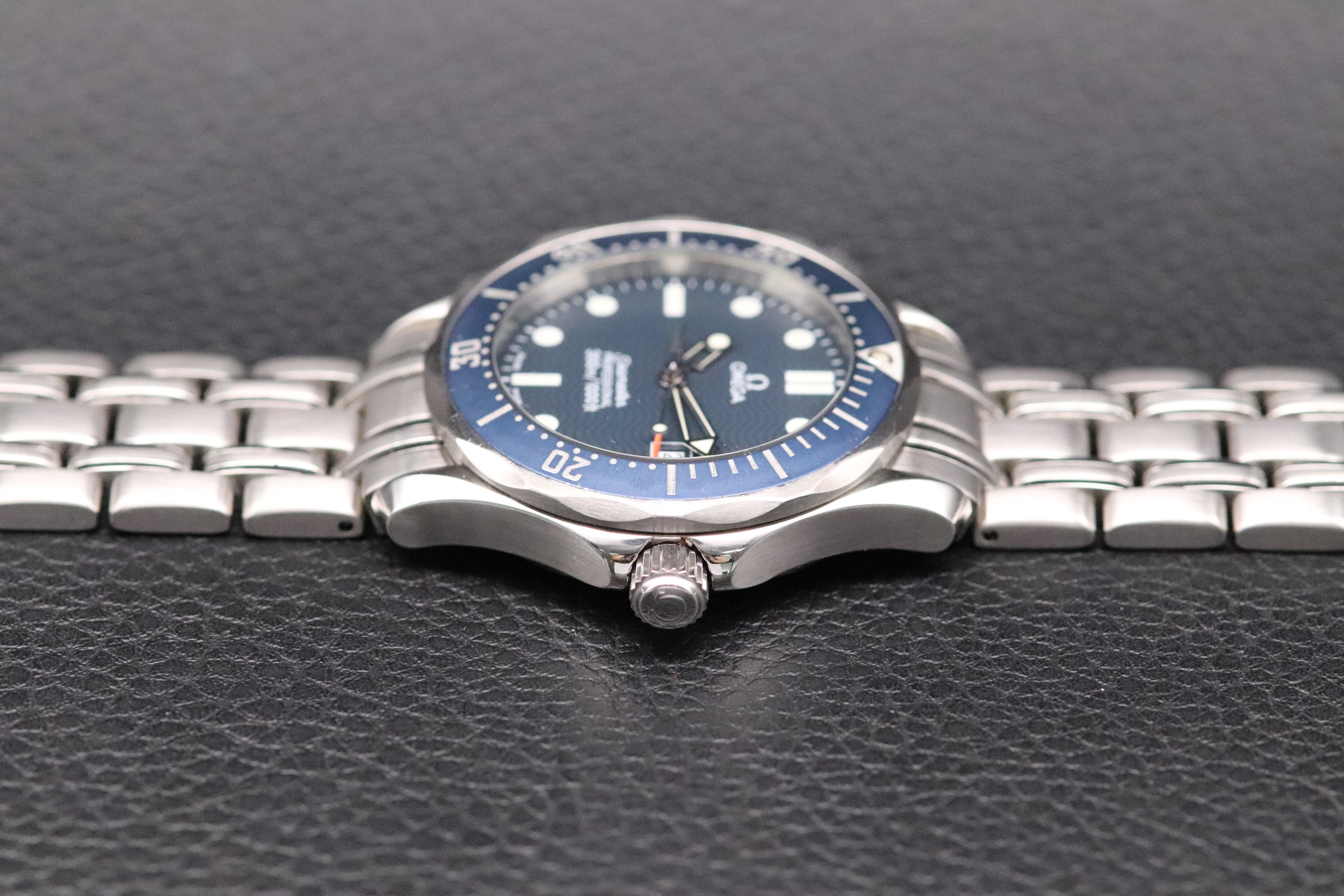 Omega Seamaster 300 2561.80 Blue Dial 1998