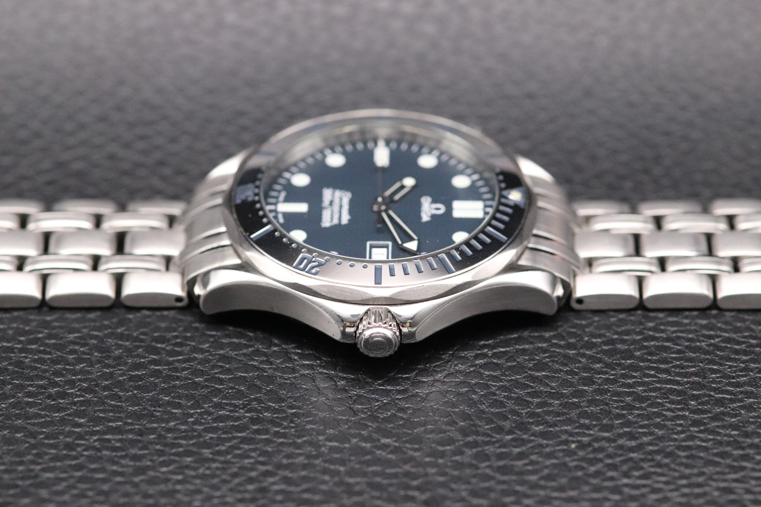 Omega Seamaster 300 2542.80 Blue Dial 1998