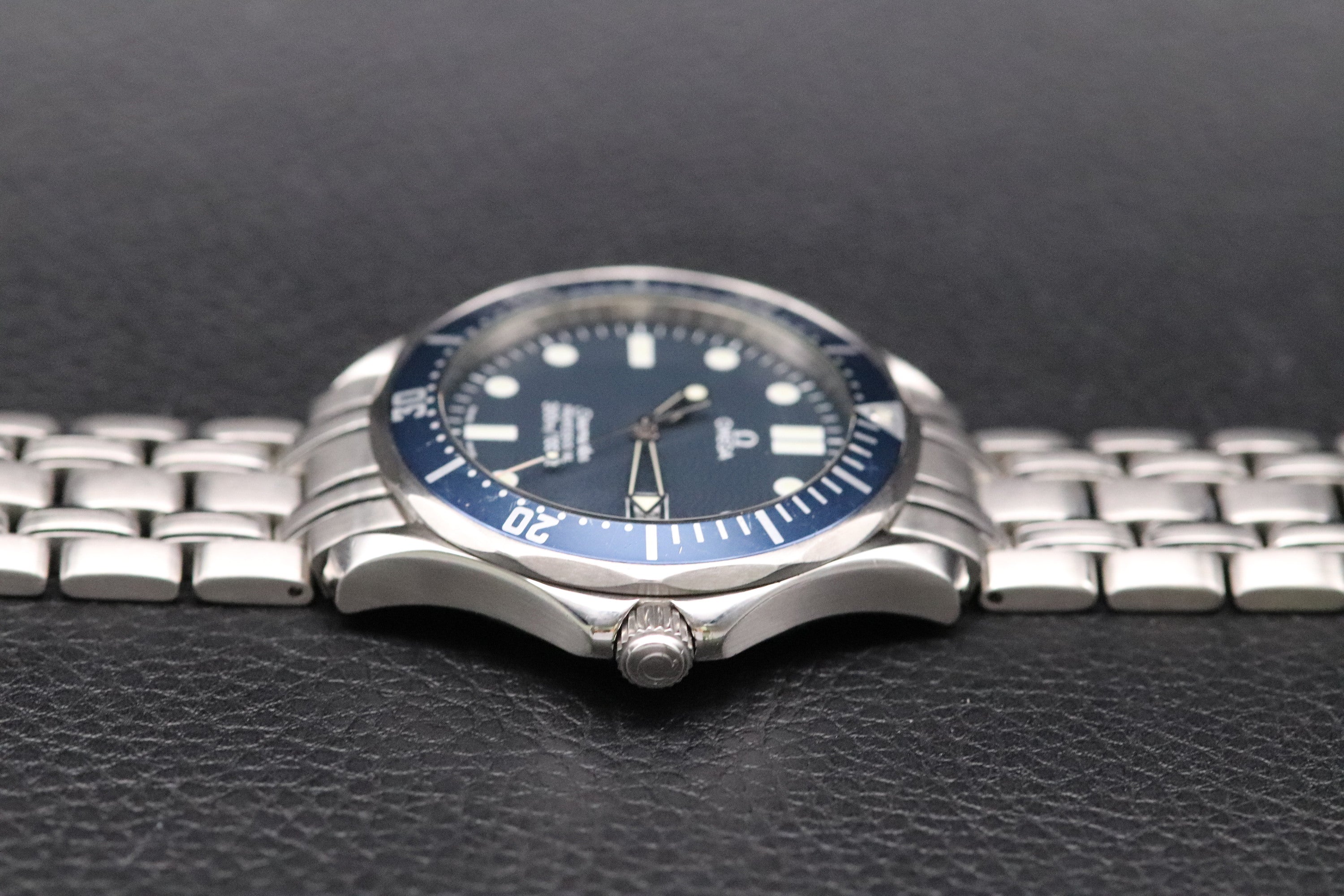 Omega Seamaster James Bond 2541.80 Blue 1998