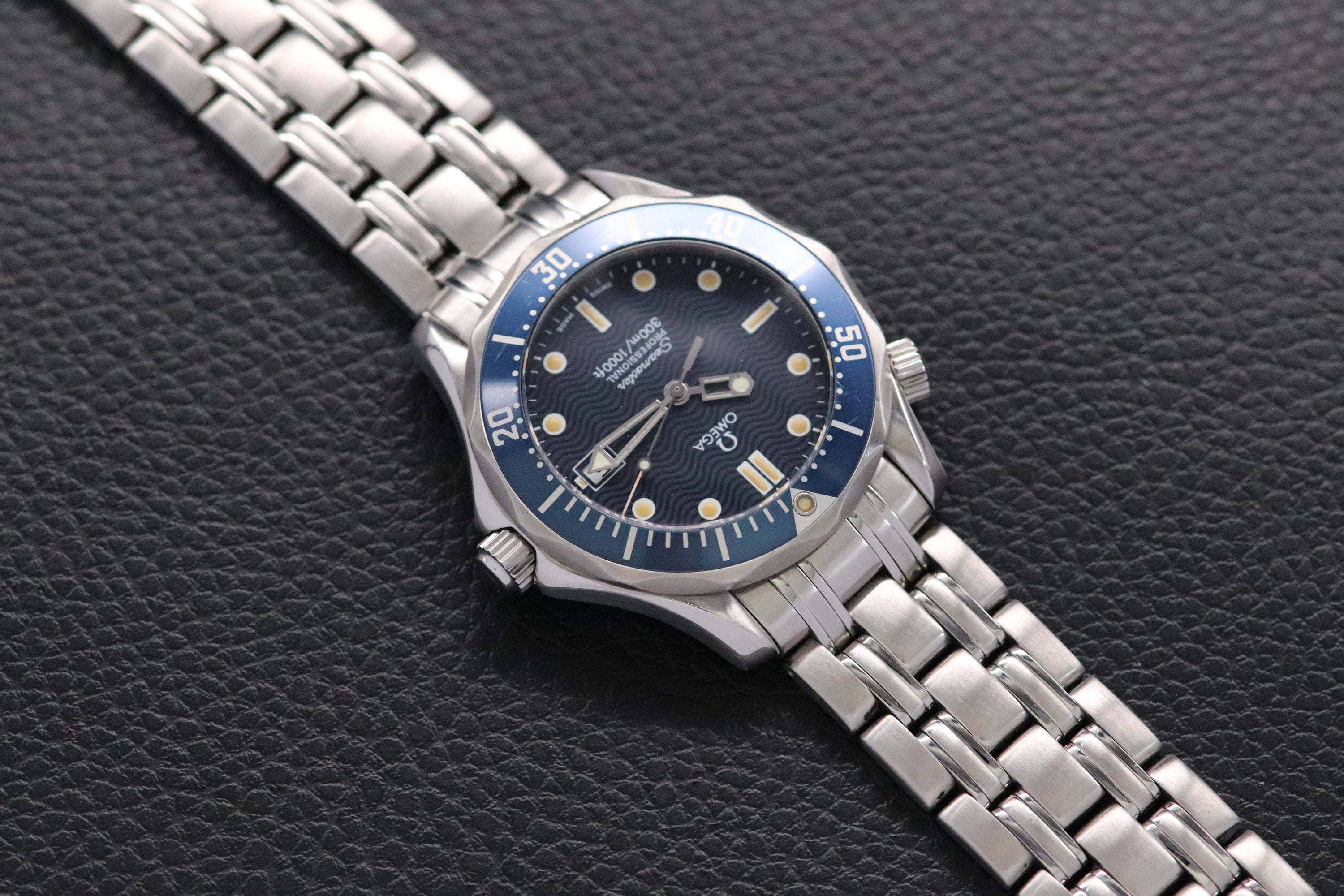 Omega Seamaster James Bond 2561.80 Blue 1995