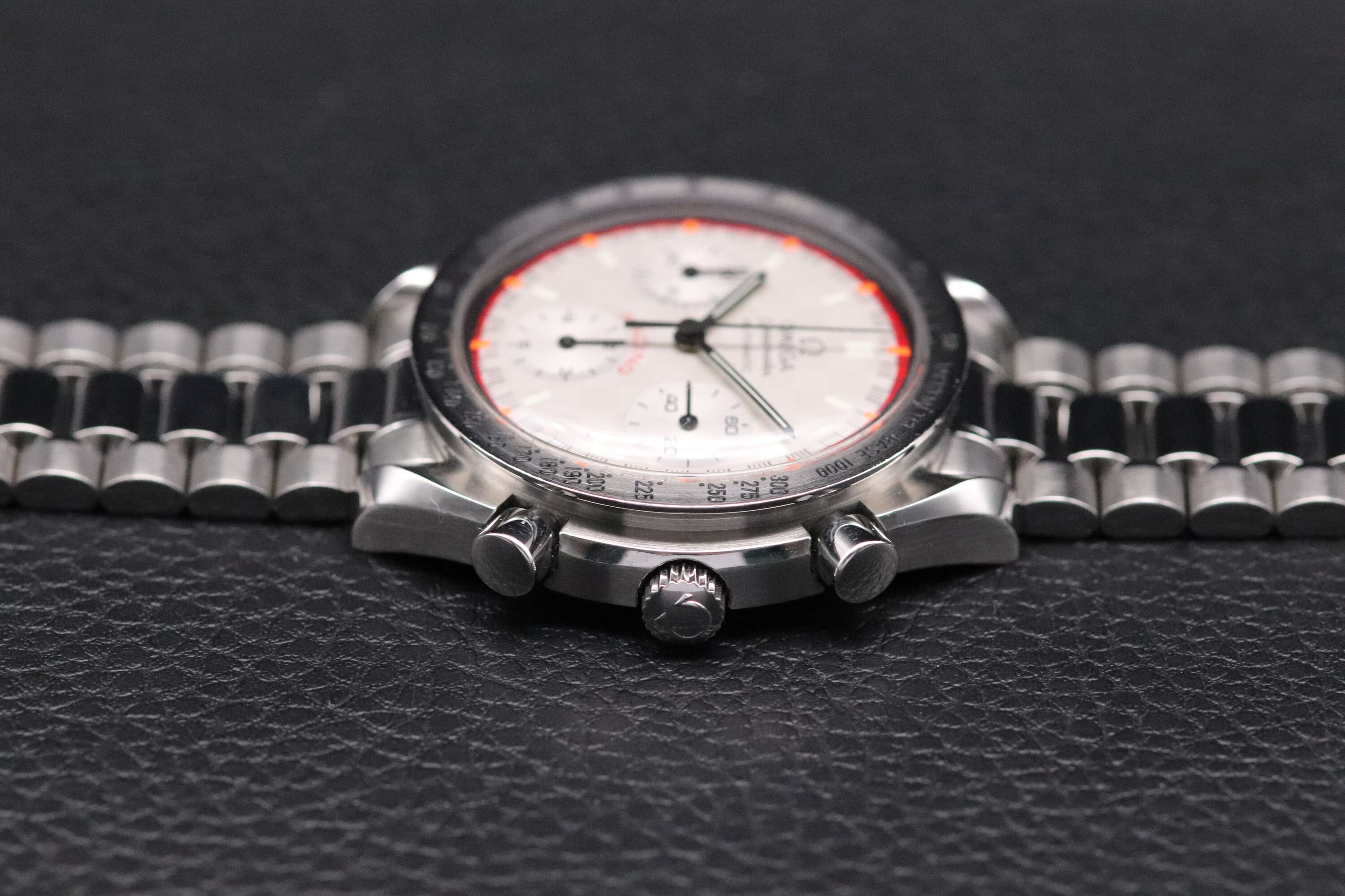 Omega Speedmaster Reduced 3517.30 Michael Schumacher 2001 Papers