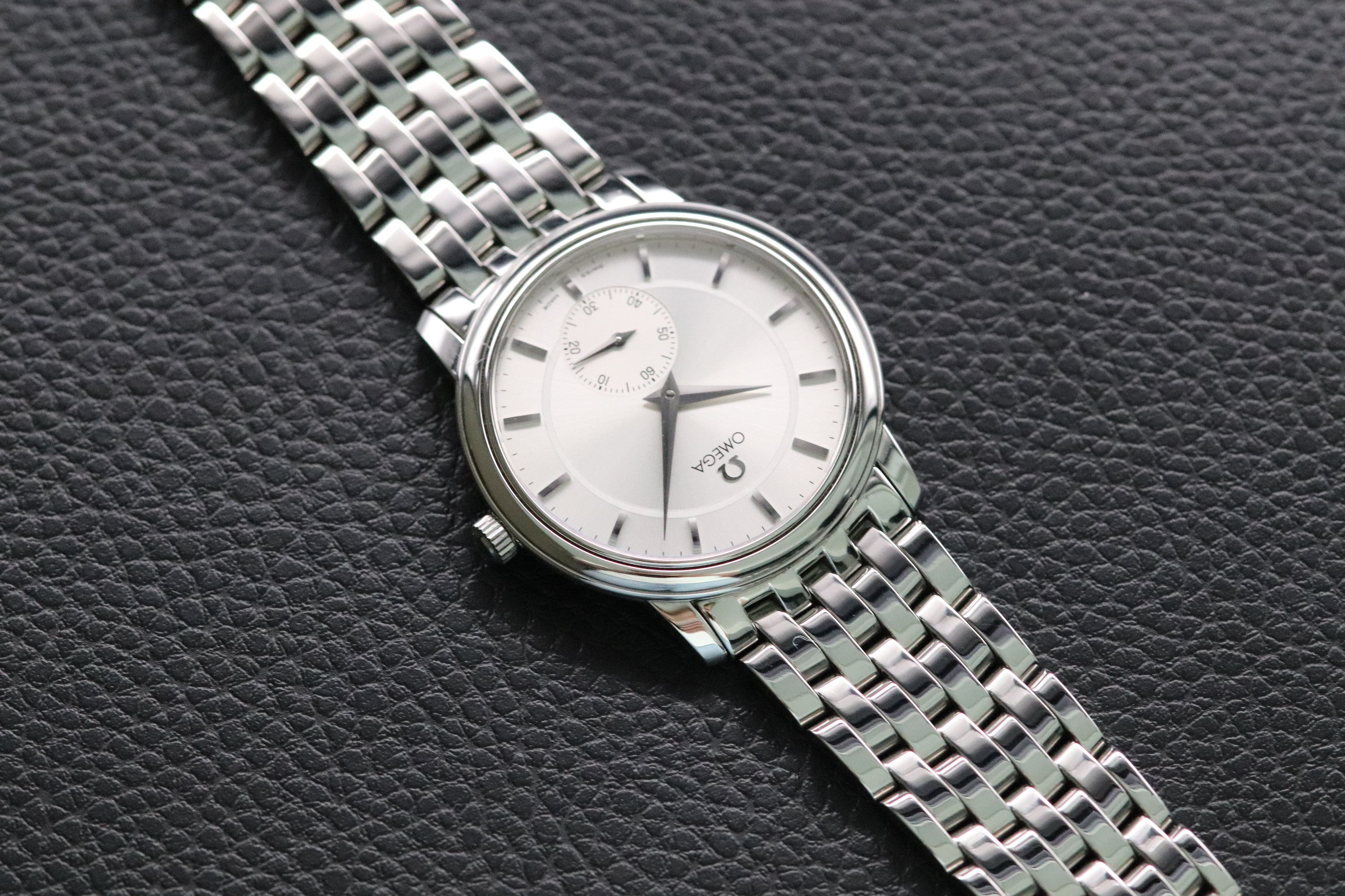 Omega De Ville 4520.31 Silver Dial 1993