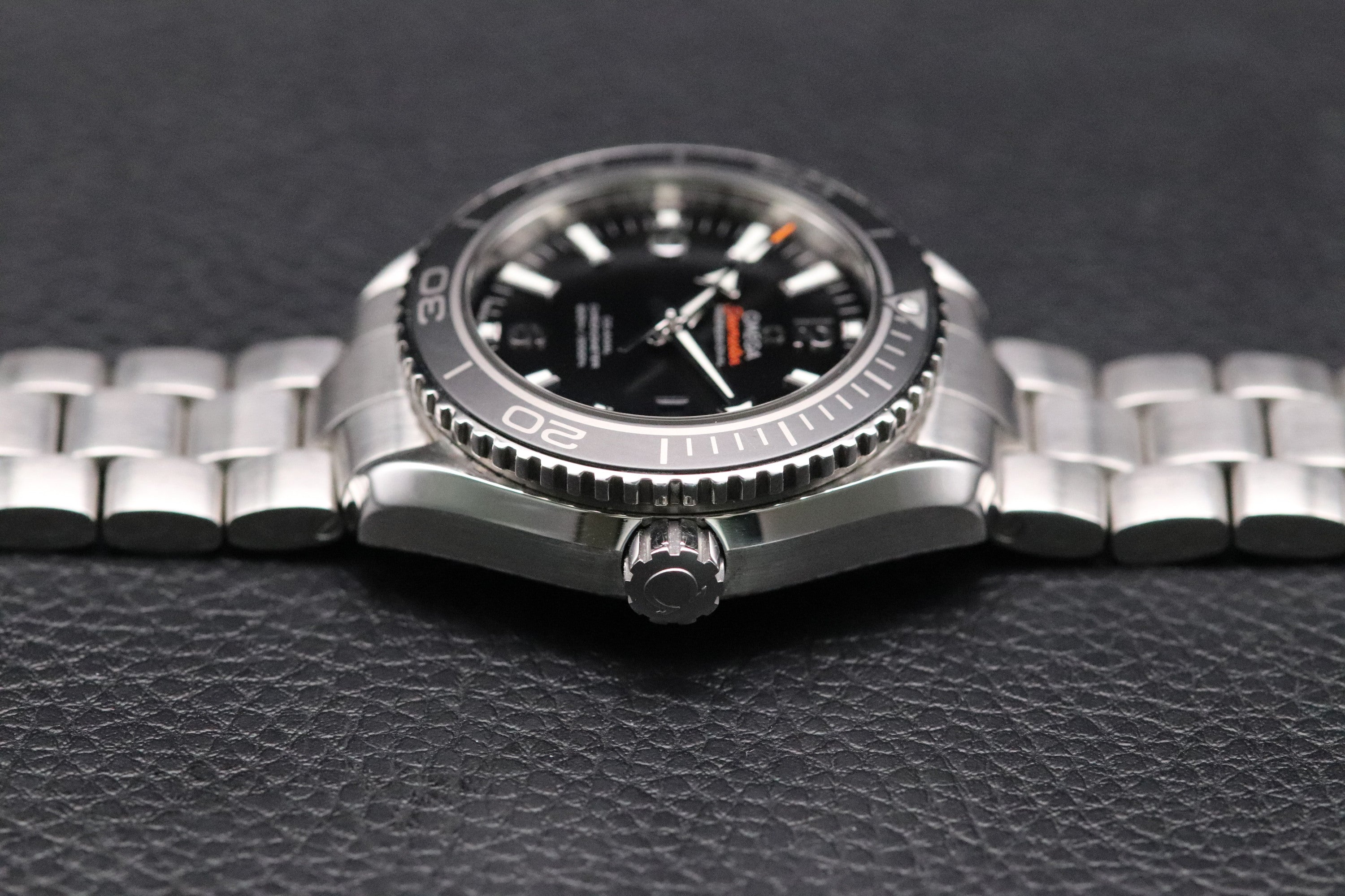 Omega Seamaster Planet Ocean 232.30.38.20.01.001 Papers