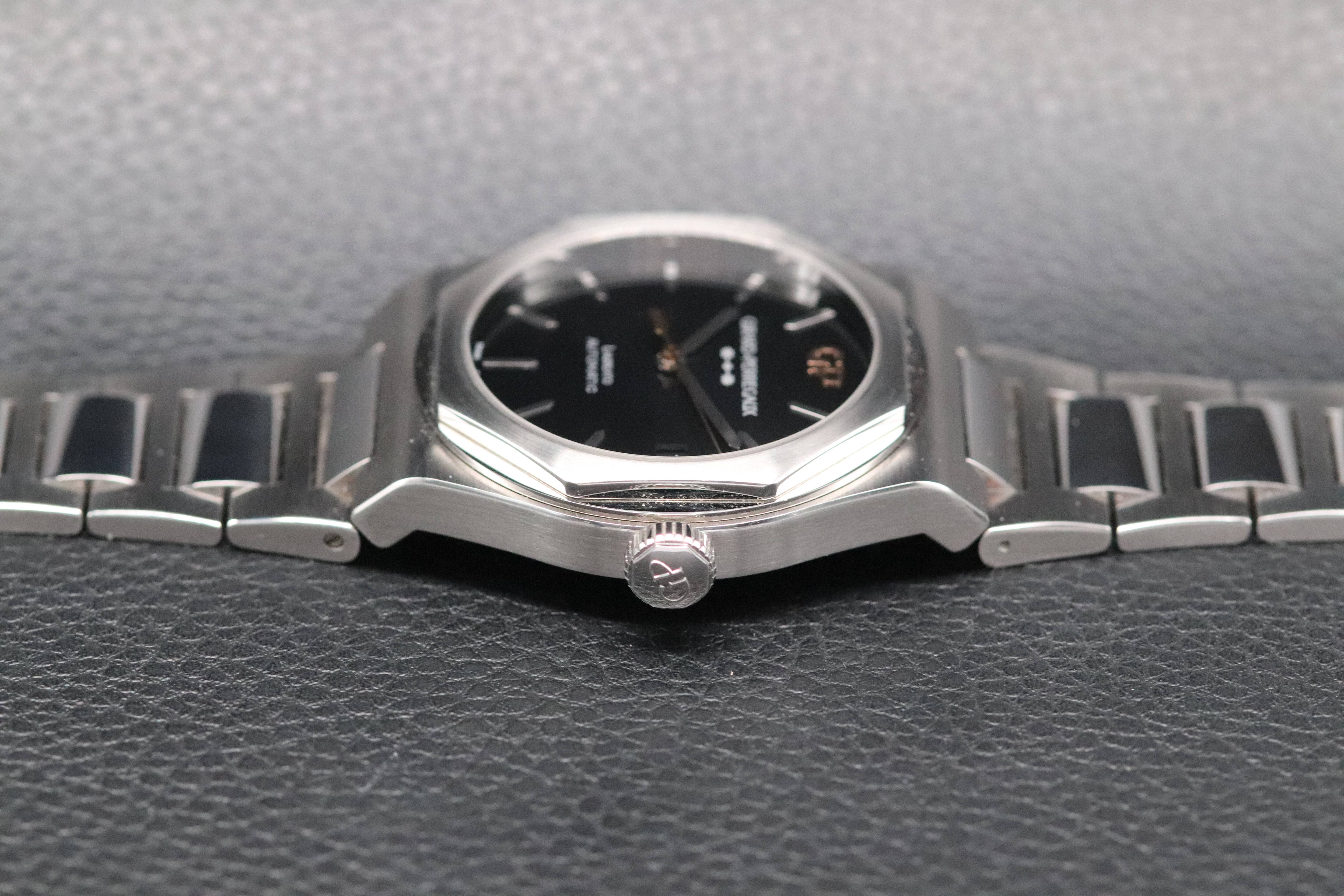 Girard Perregaux Laureato Infinity Edition 81010-11-636-11A Onyx Dial Fullset 2024 Box+Papers