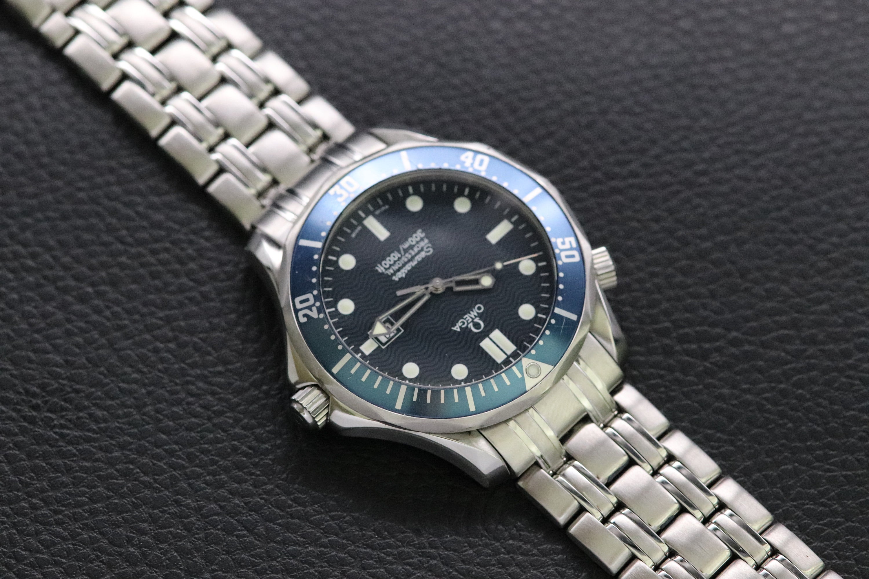 Omega Seamaster James Bond 2541.80 Blue 1998