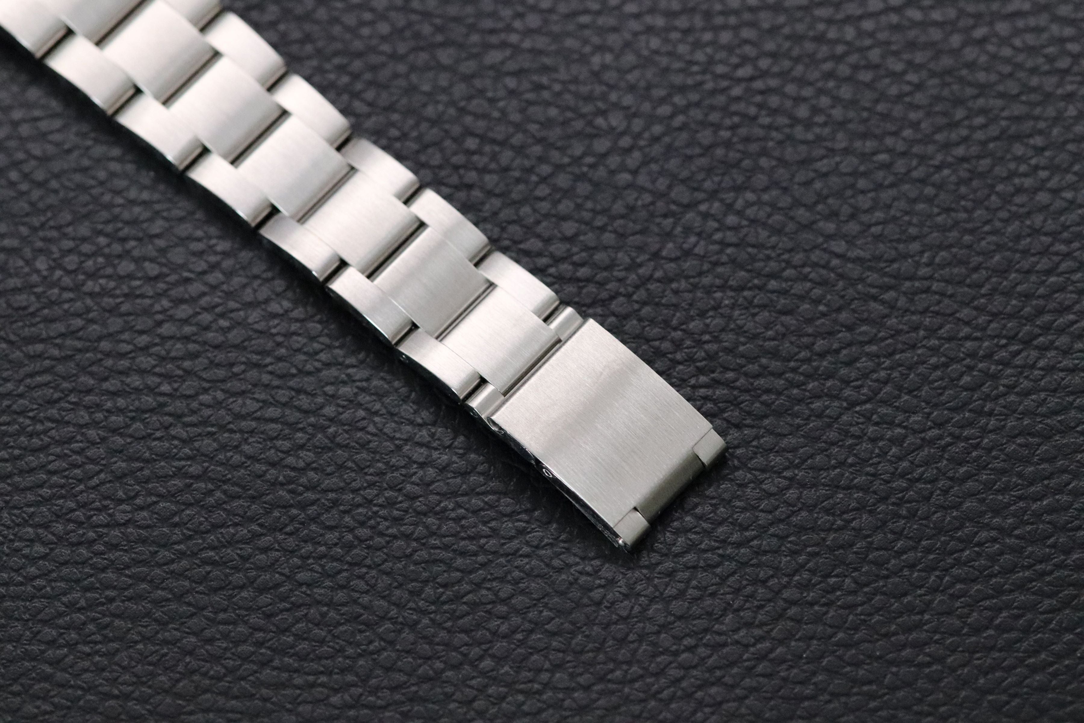 Rolex Sea-Dweller 4000 16600 NOS 2008 Fullset LC100