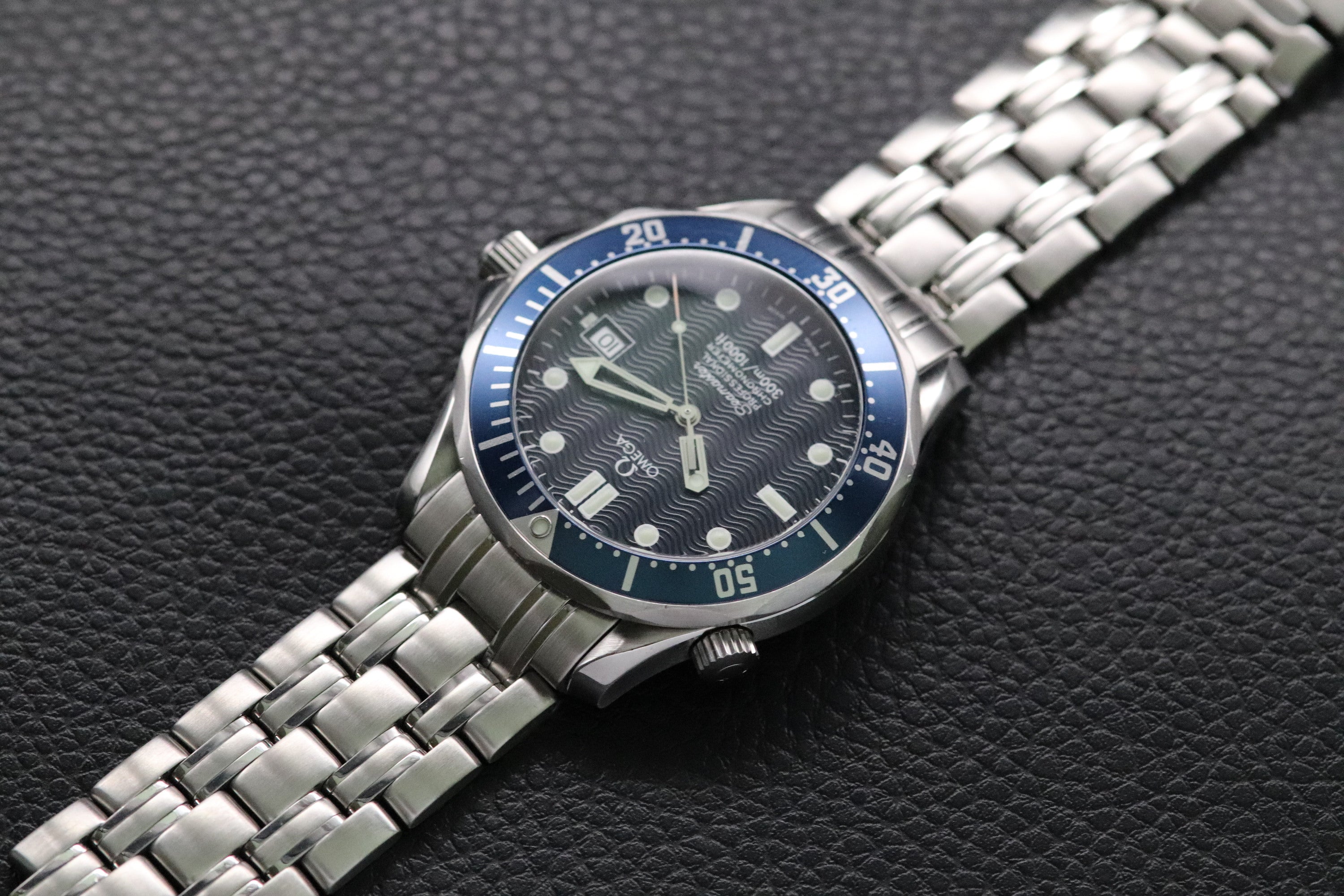 Omega Seamaster James Bond 2531.80 Blue 1999