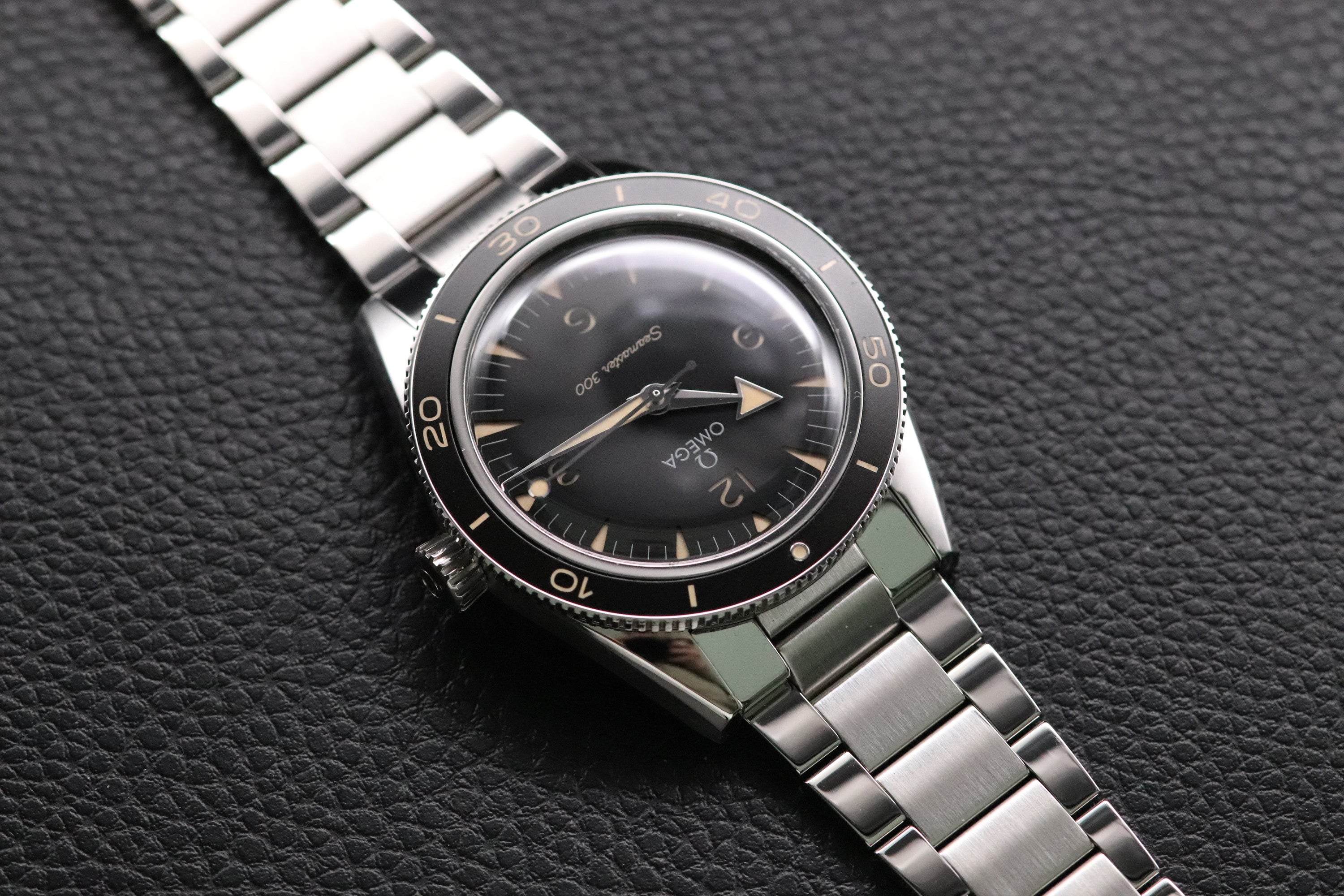 Omega Seamaster 300 234.30.41.21.01.001 Fullset 2022 Box+Papers