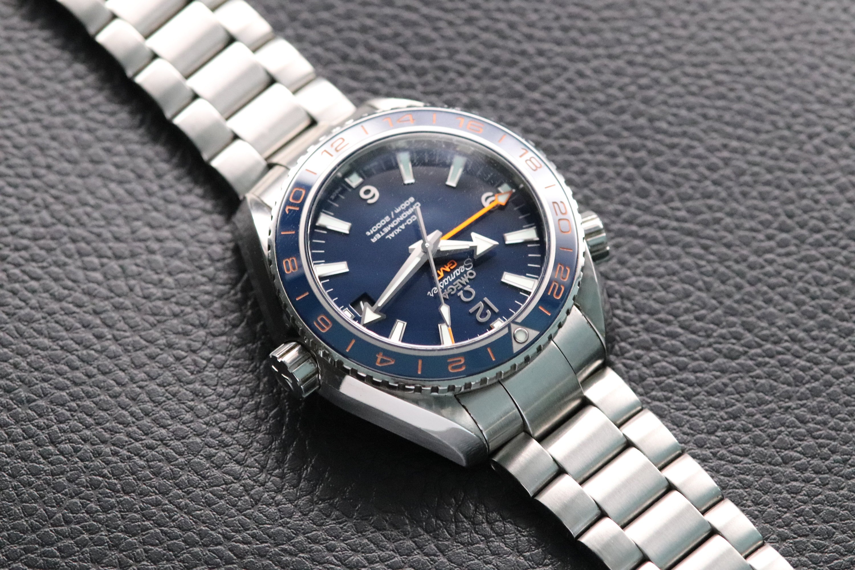 Omega Seamaster Planet Ocean GMT 232.30.44.22.03.001 Papers 2016