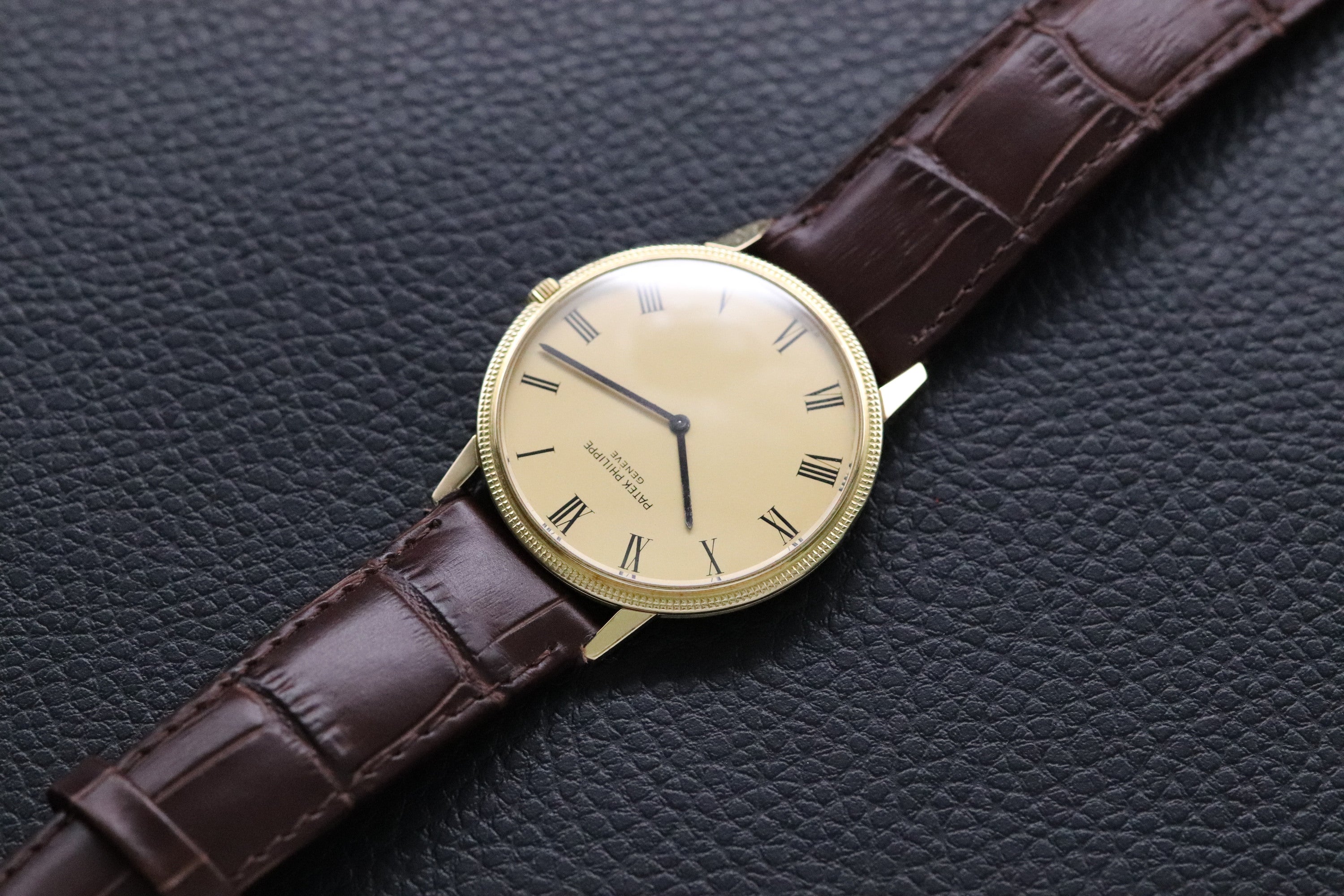 Patek Philippe Calatrava Automatic 3590 Gold 18kt Clous De Paris