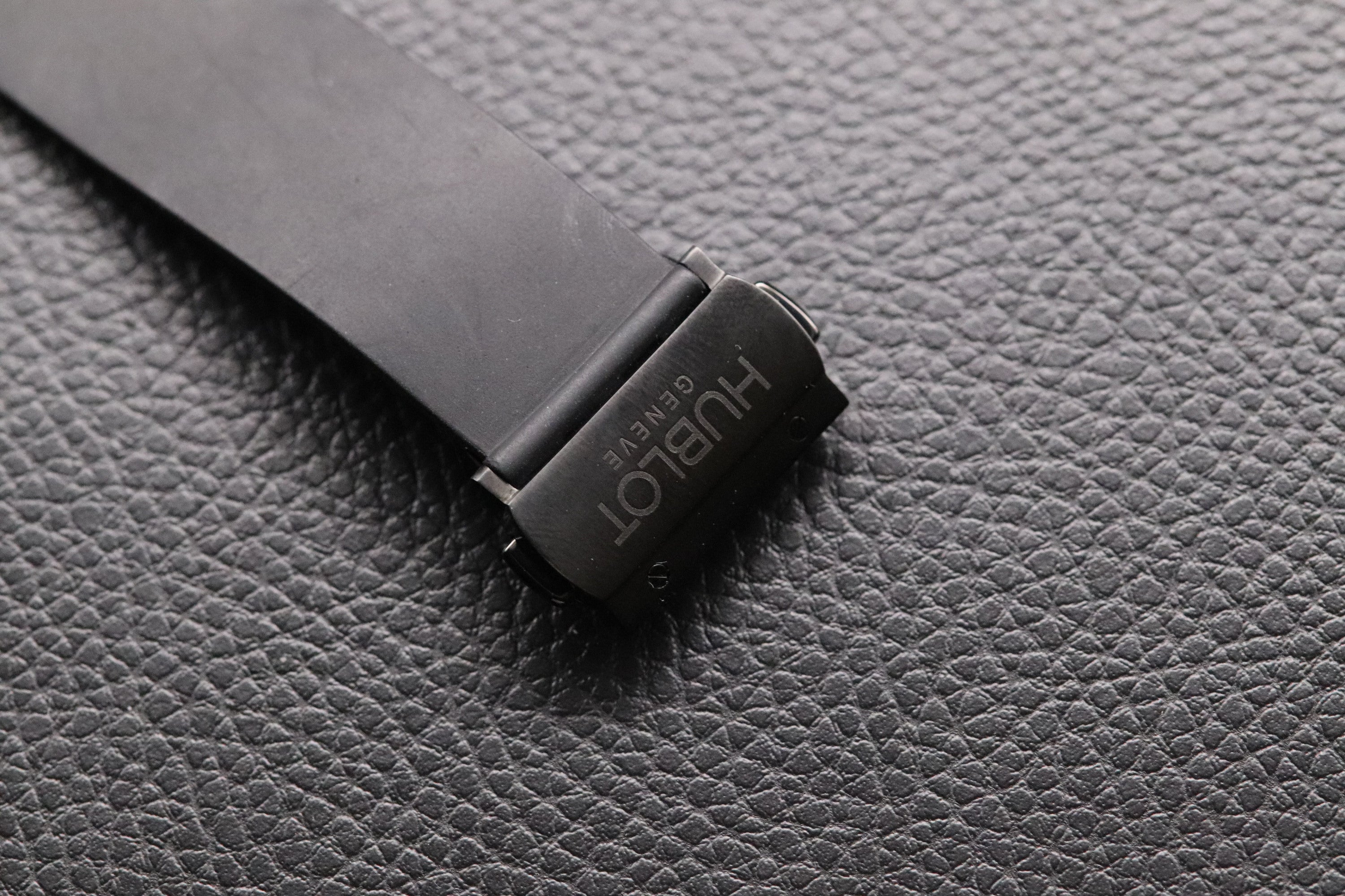 Hublot Classic Fusion 1915.NL30.1 Papers 2009