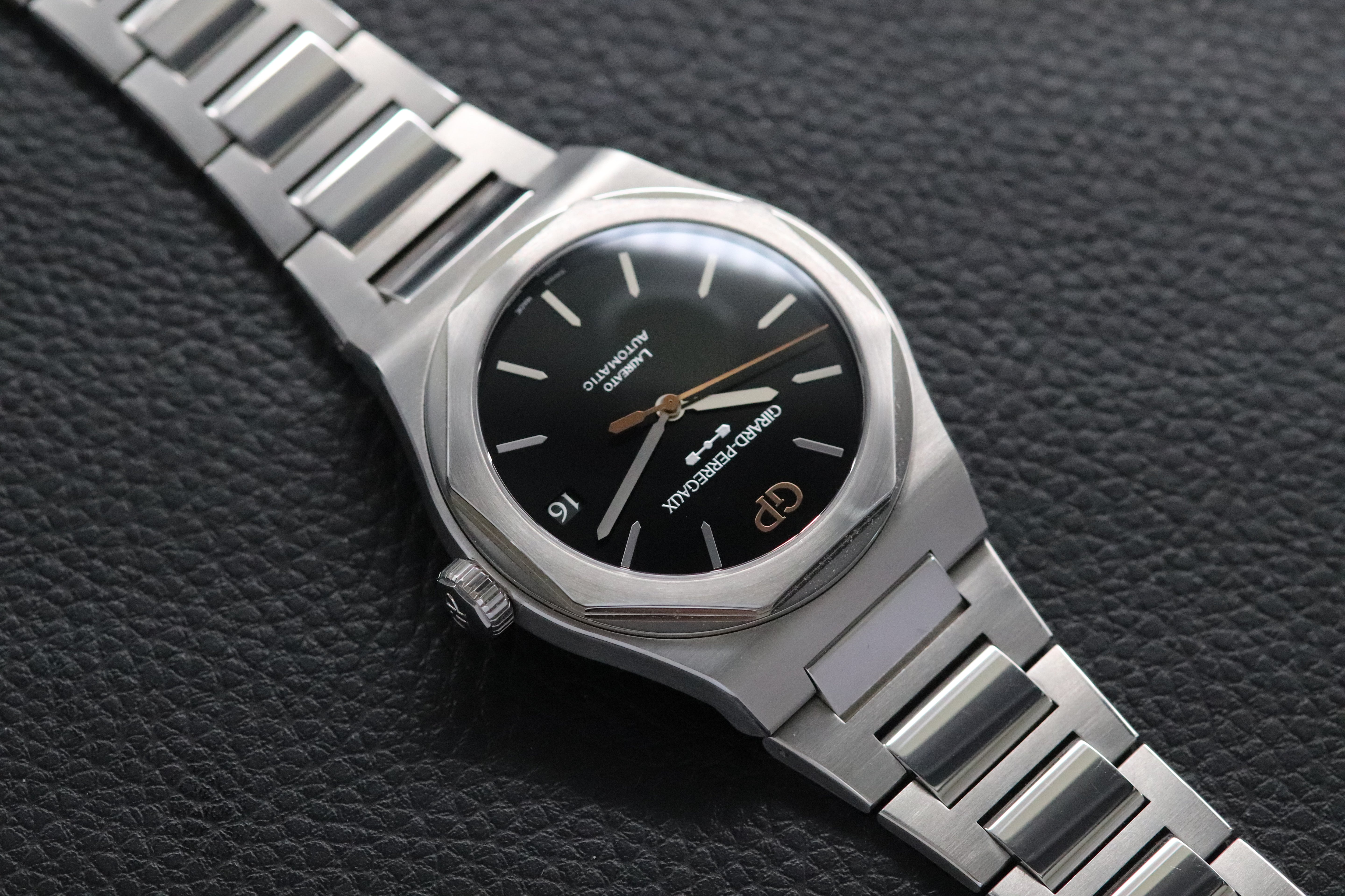 Girard Perregaux Laureato Infinity Edition 81010-11-636-11A Onyx Dial Fullset 2024 Box+Papers