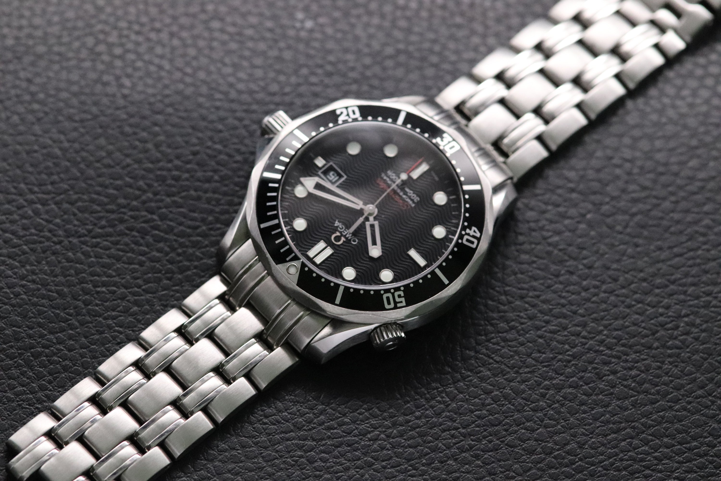 Omega Seamaster Diver 300M 212.30.41.61.01.001 Black Dial 2016