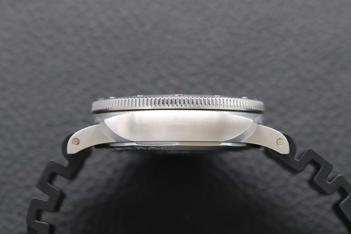 Panerai Luminor Submersible PAM00973 Fullset 2021 Box+Papers