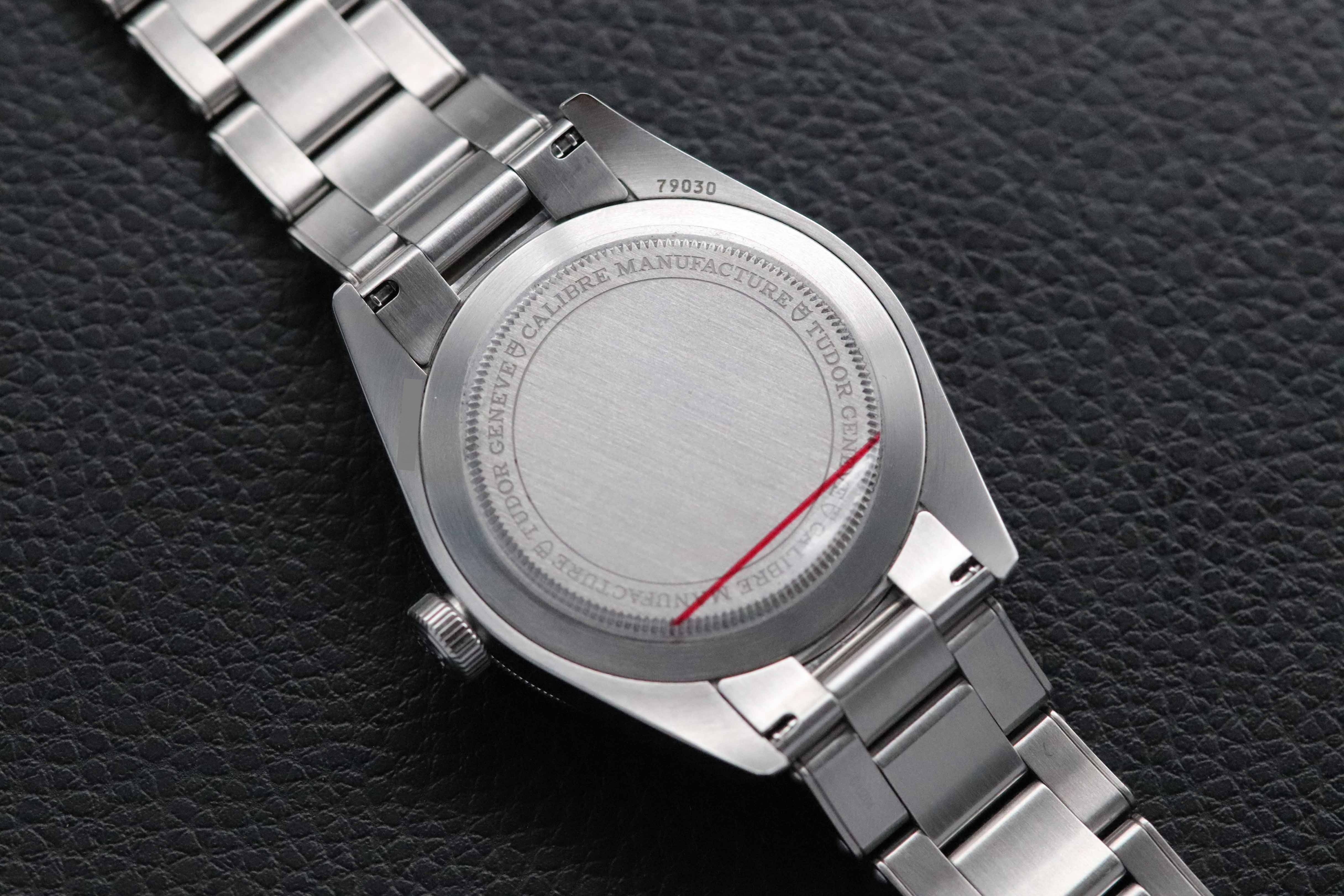 Tudor Black Bay 54 M79000N-0001 Set completo 2024 con scatola e documenti