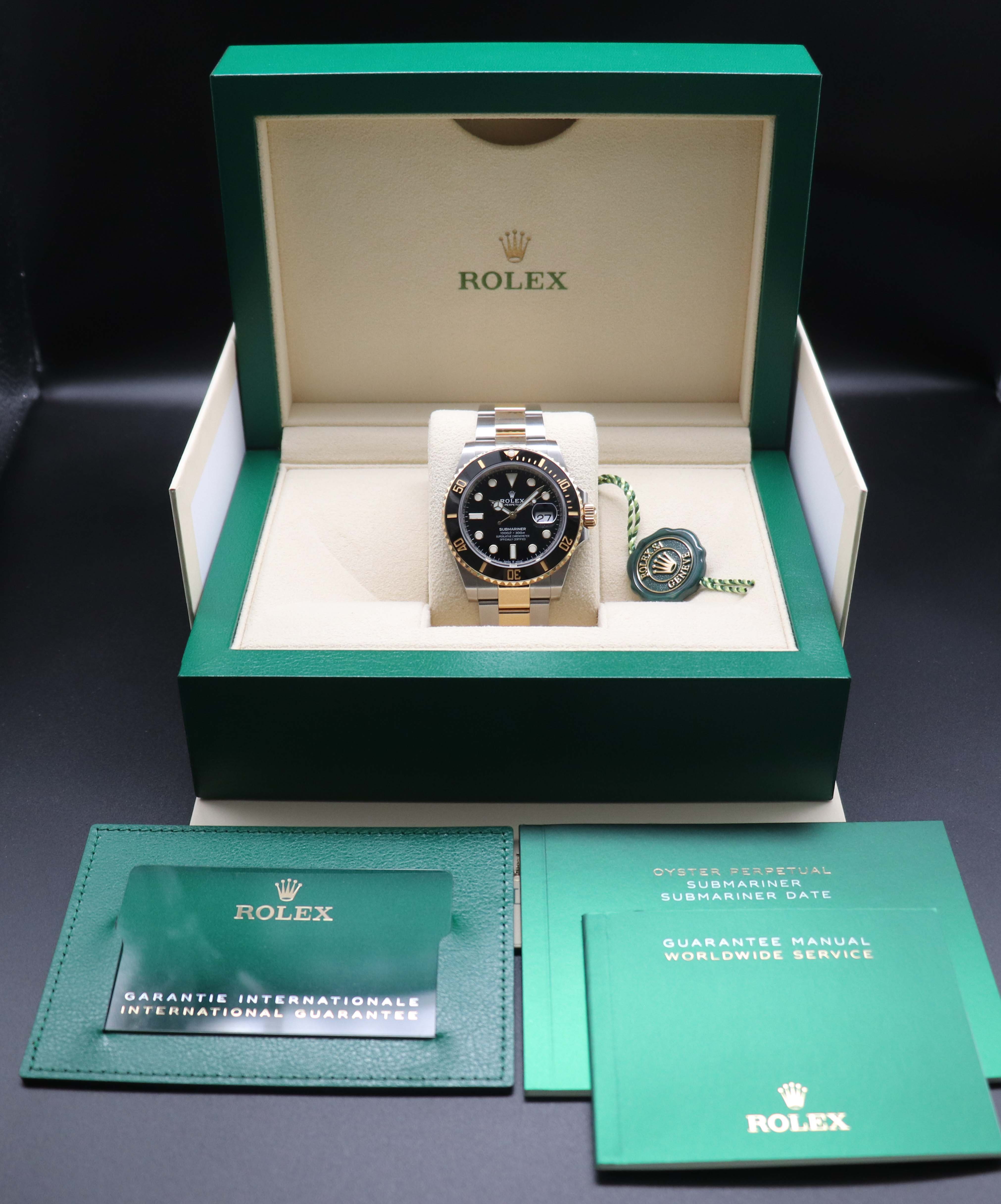 Rolex Submariner Date 126613LN, FULLSET 2023, coffret et PAPERS