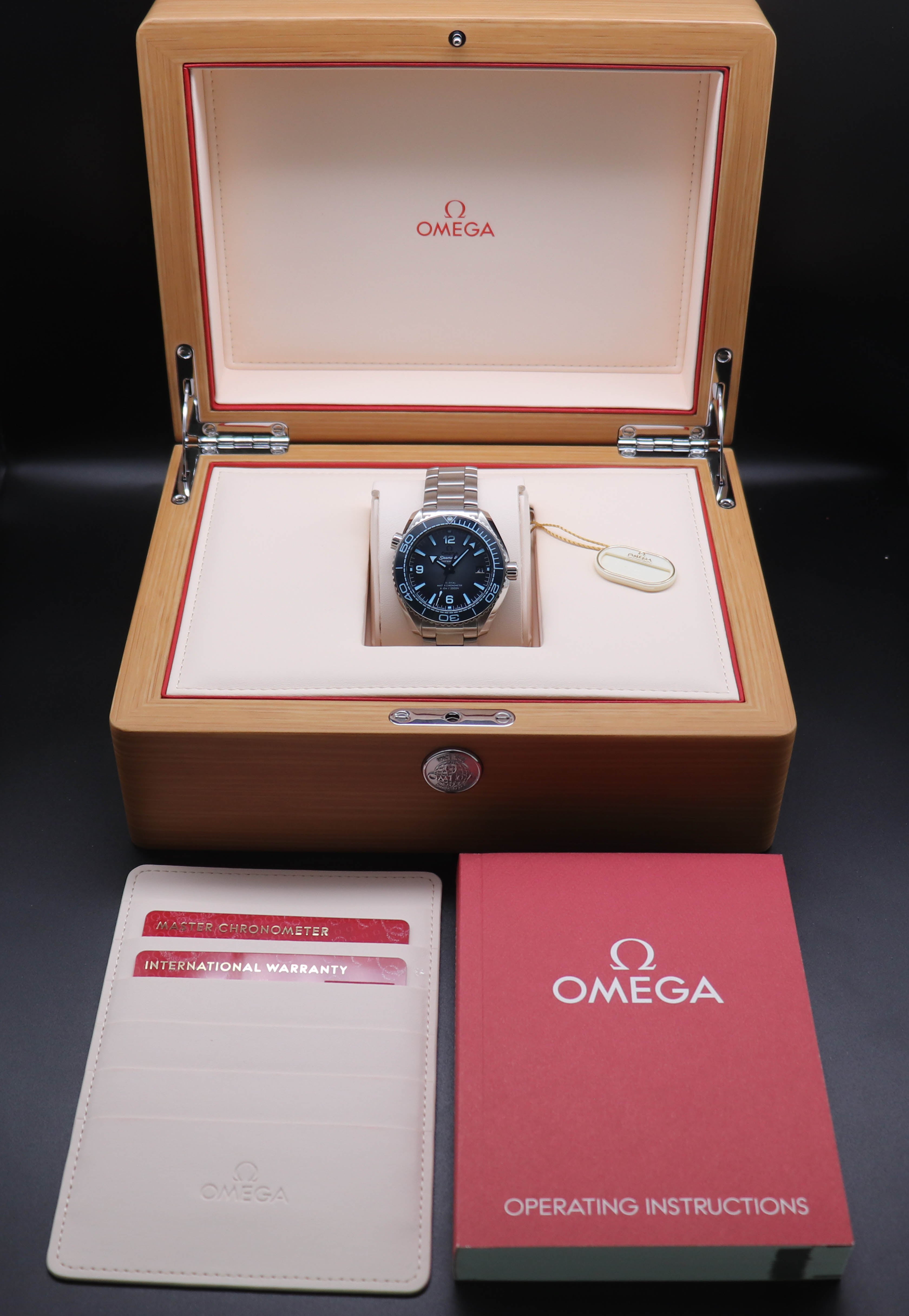 Omega Seamaster Planet Ocean 215.30.40.20.03.002 Complete Set 2026 Box + Papers
