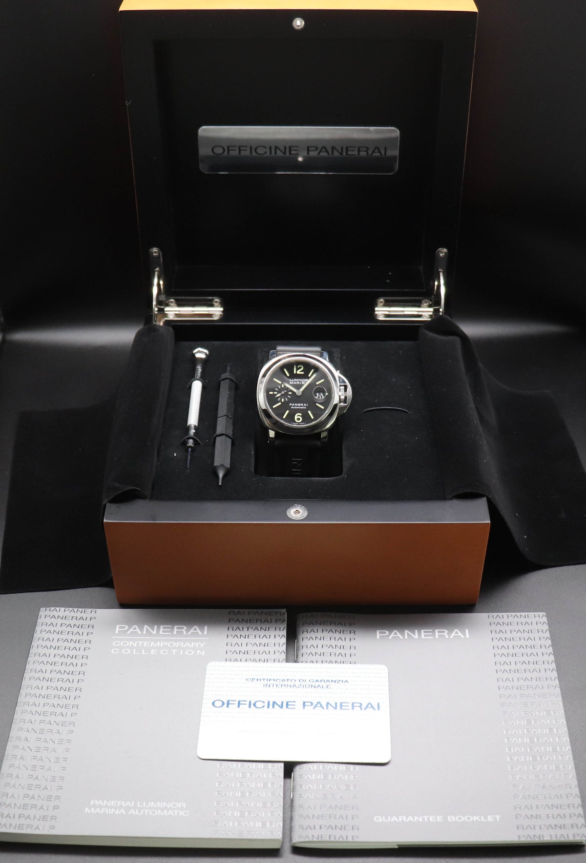Panerai Luminor Base PAM00104 Fullset 2009 Box+Papers