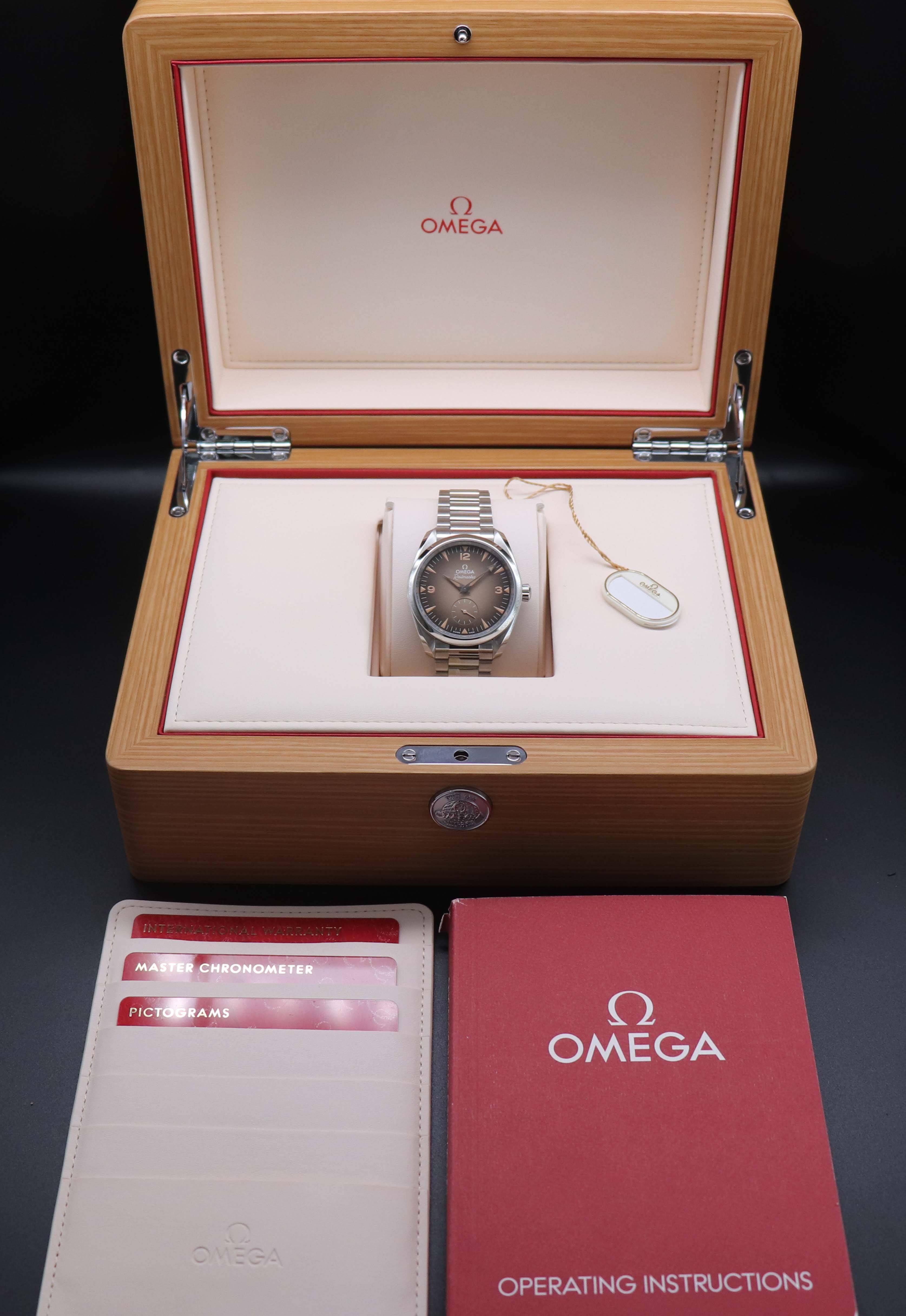 Omega Seamaster Railmaster 235.10.38.20.13.001 Fullset 2025 Box+Papers