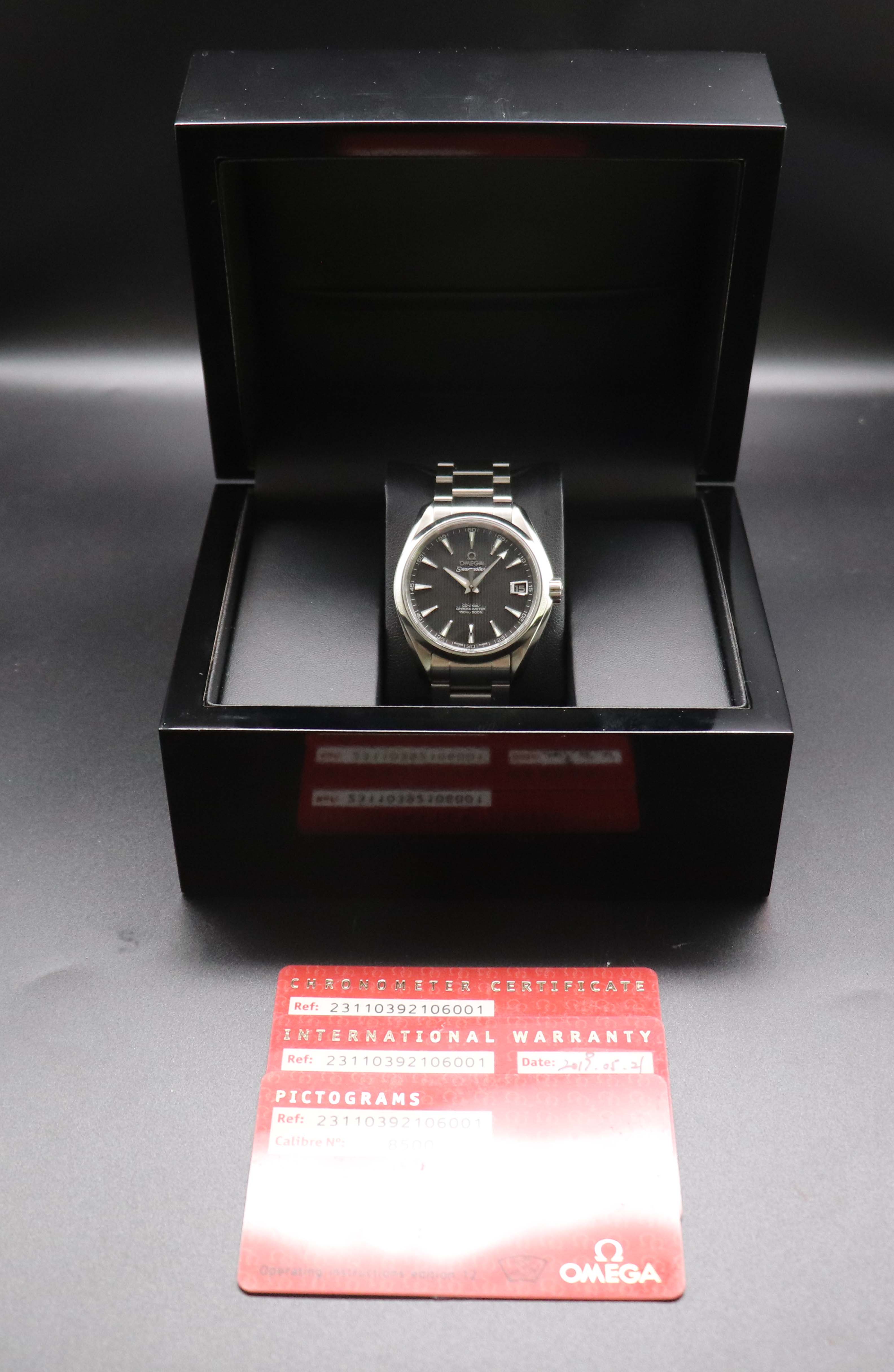 Omega Seamaster Aqua Terra 231.10.39.21.06.001 con quadrante grigio, 2013, con documenti
