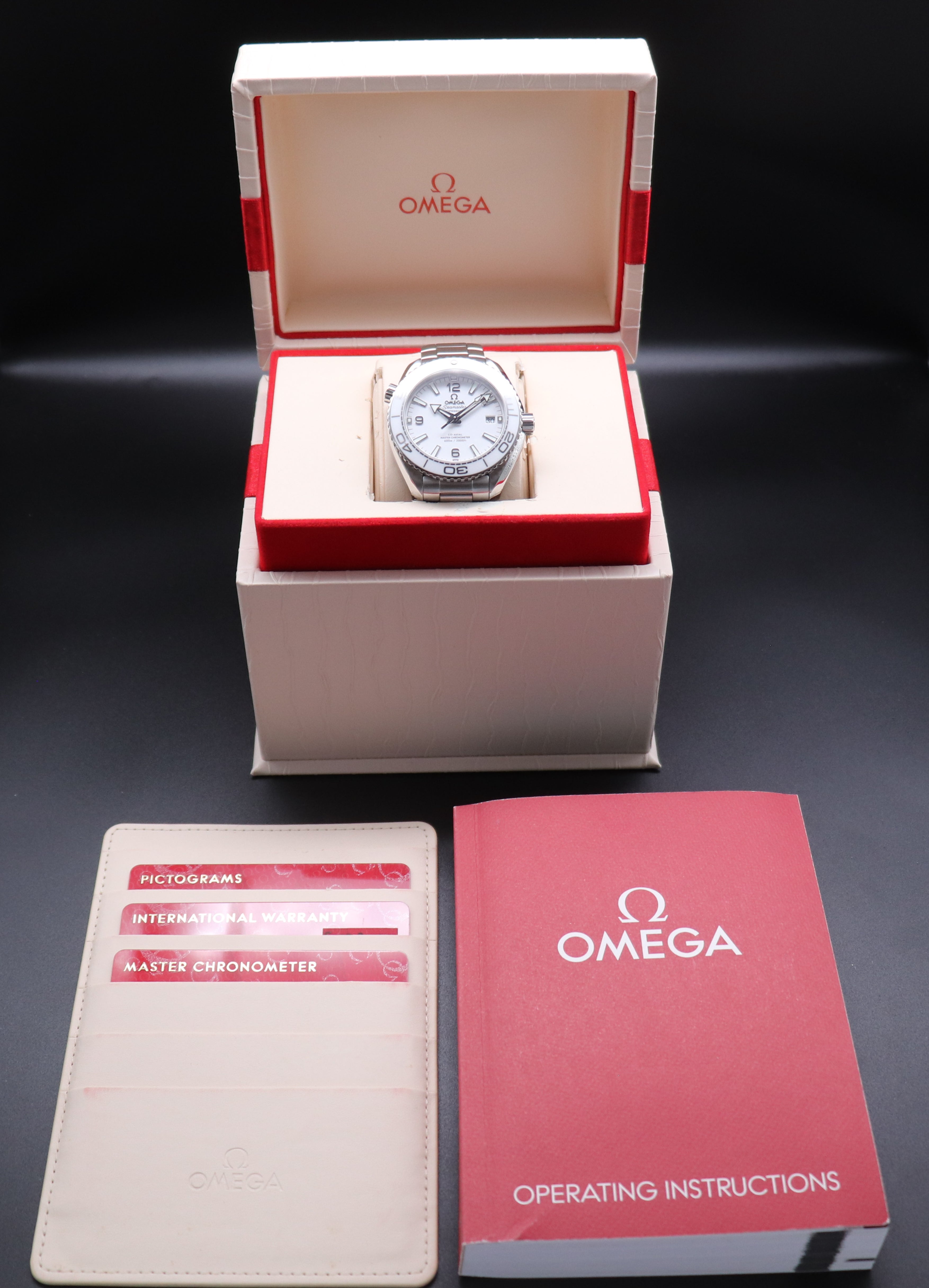 Omega Seamaster Planet Ocean 215.30.40.20.04.001 Fullset 2016 Box+Papers