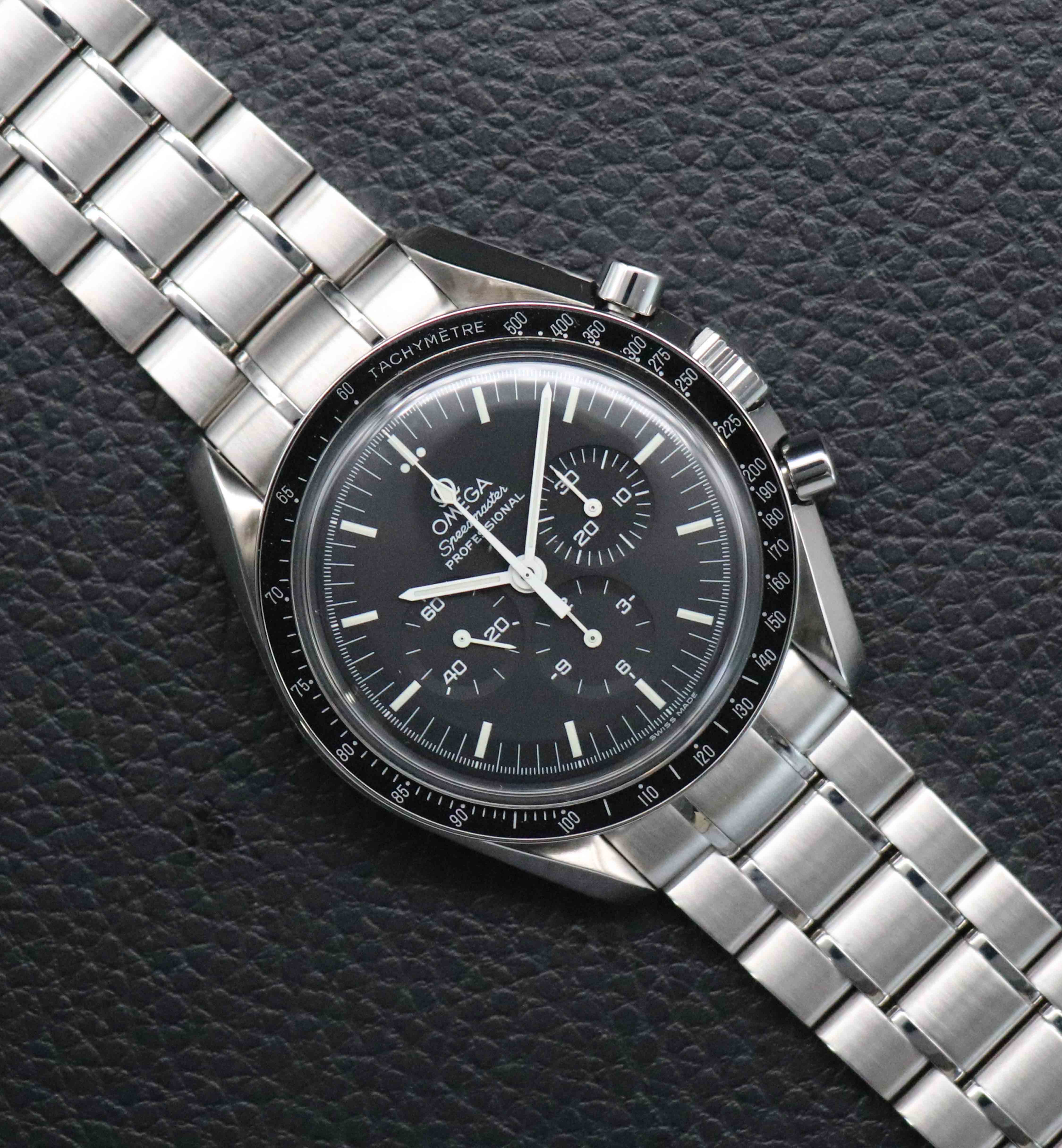 Omega Speedmaster Moonwatch 3570.50 NOS Fullset 2000 Box+Papers