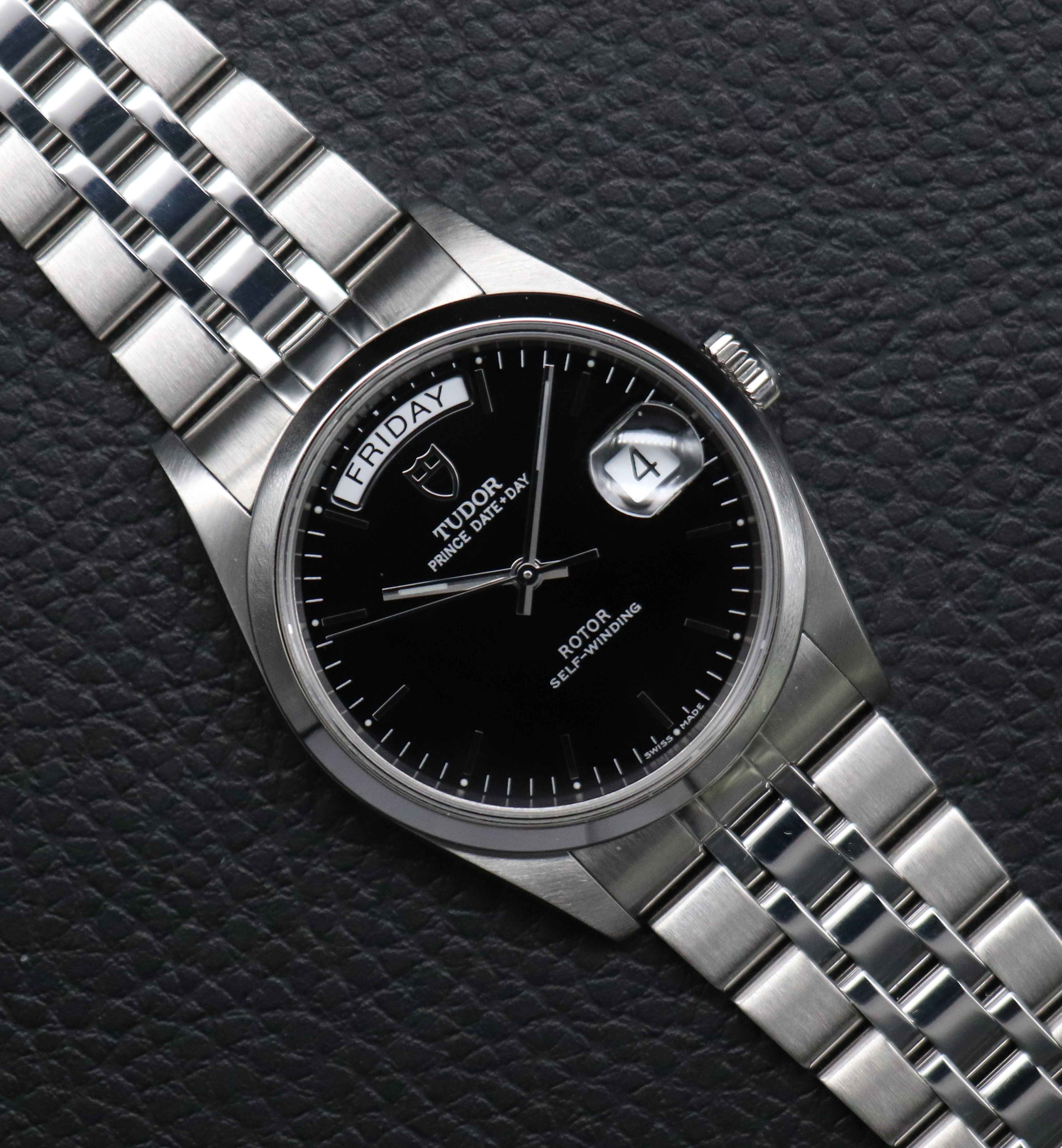 Tudor Date-Day 76200 Black Dial 2019 PAPERS