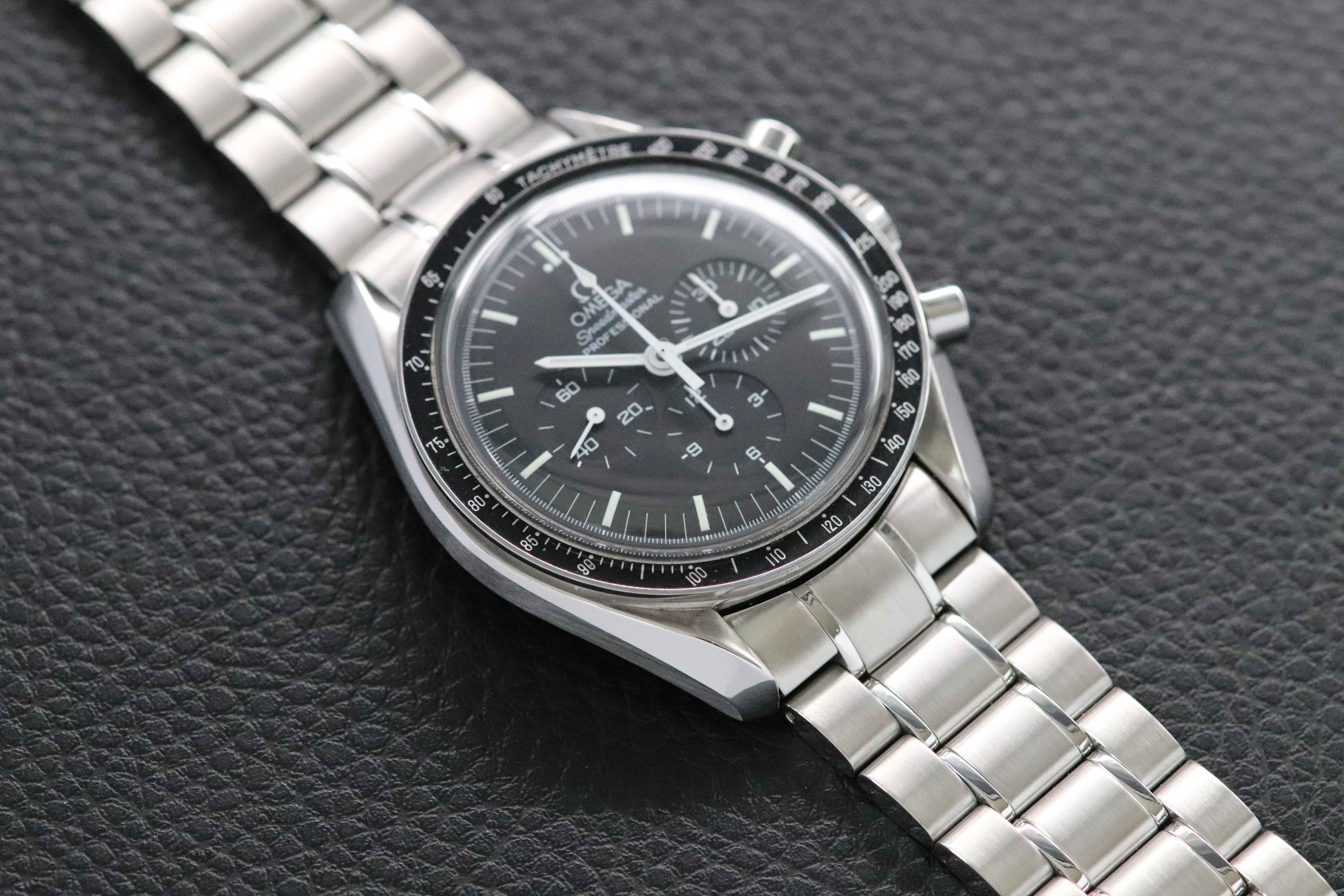 Omega Speedmaster Moonwatch 3570.50 Black Dial 2001