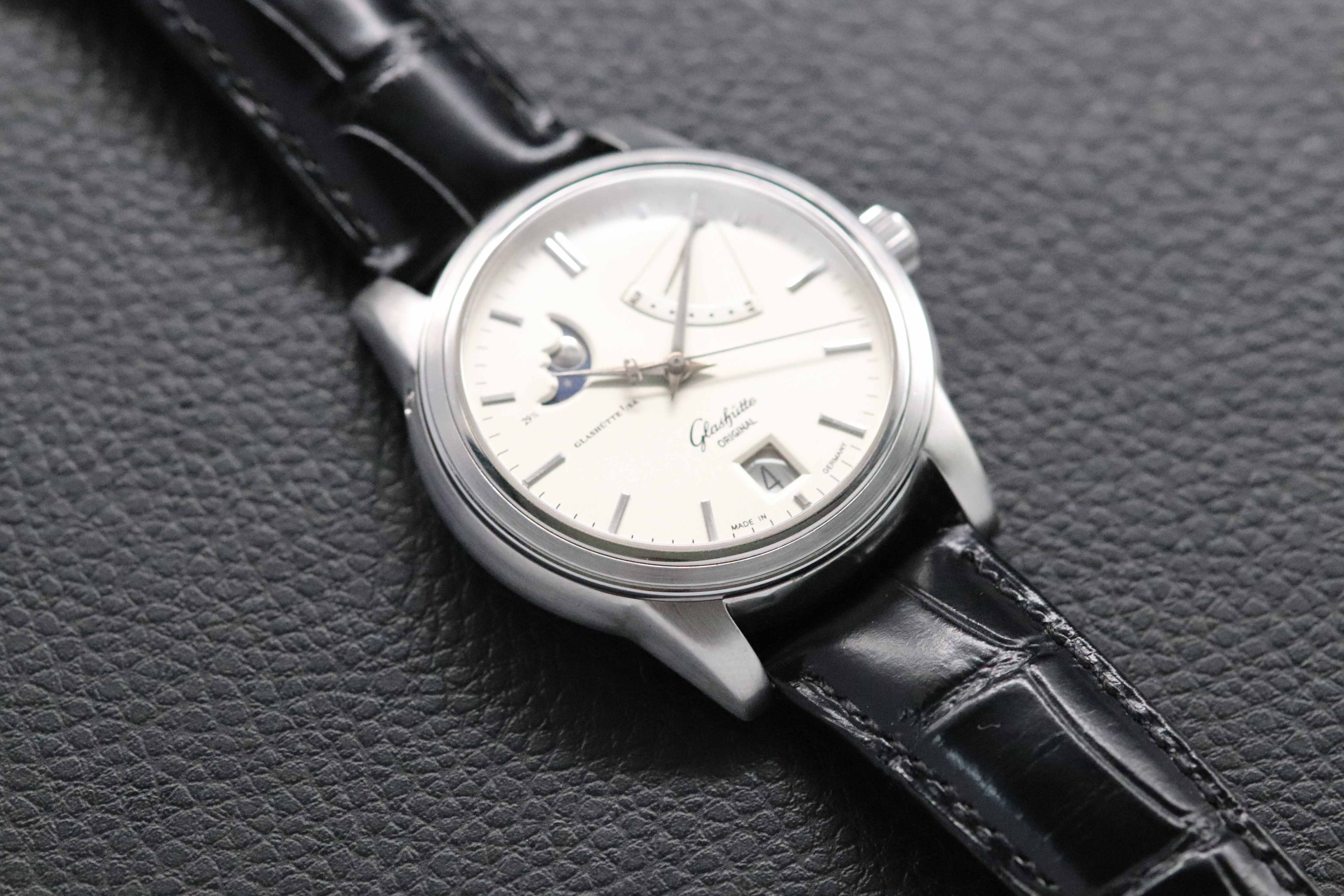 Glashütte Original Senator Moon Phase Power Reserve 39.44.04.12.04 Silver Dial 2010