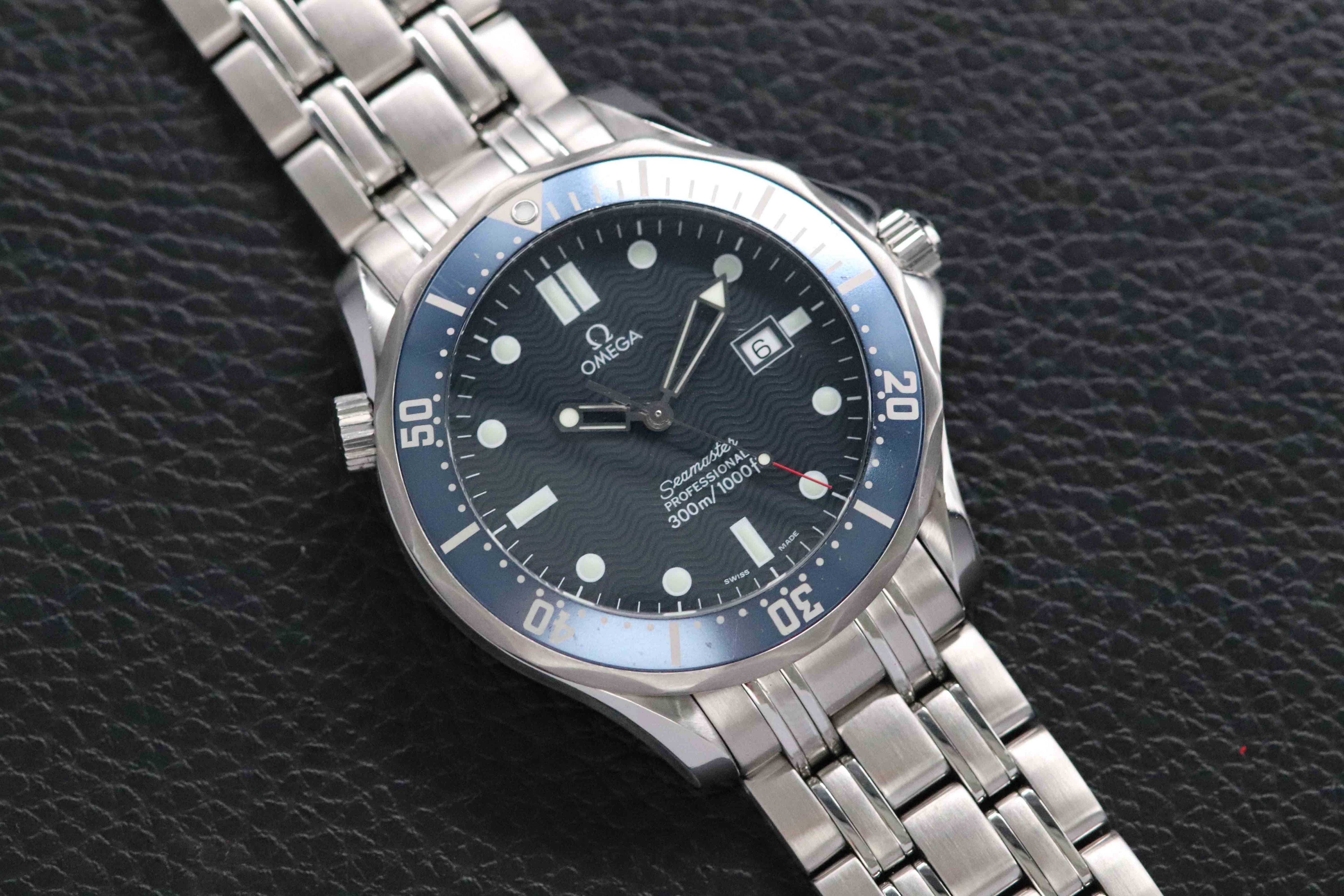 Omega Seamaster James Bond 2541.80 Blue 1998