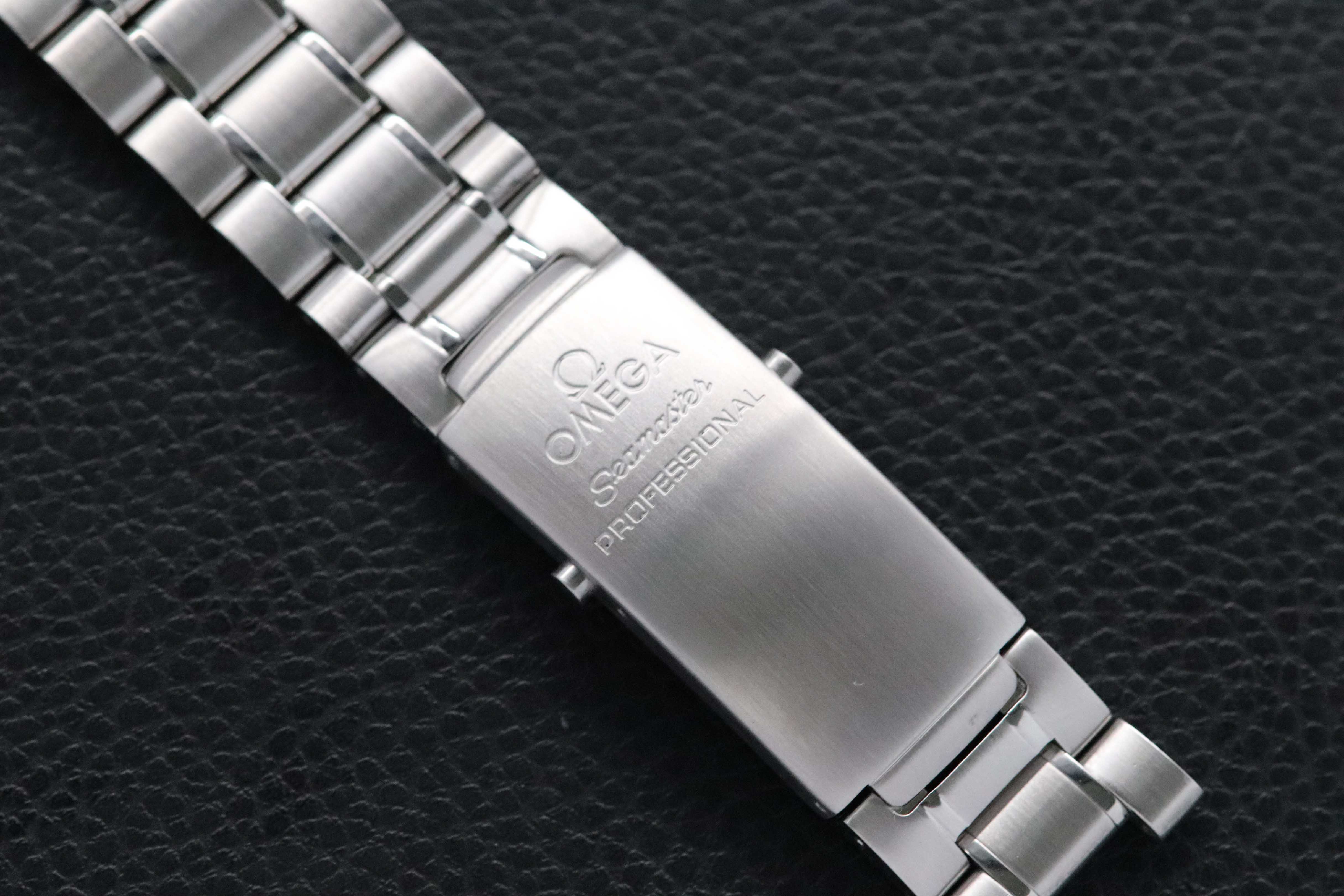 Omega Seamaster Diver 300 2254.50 Black Dial 2006
