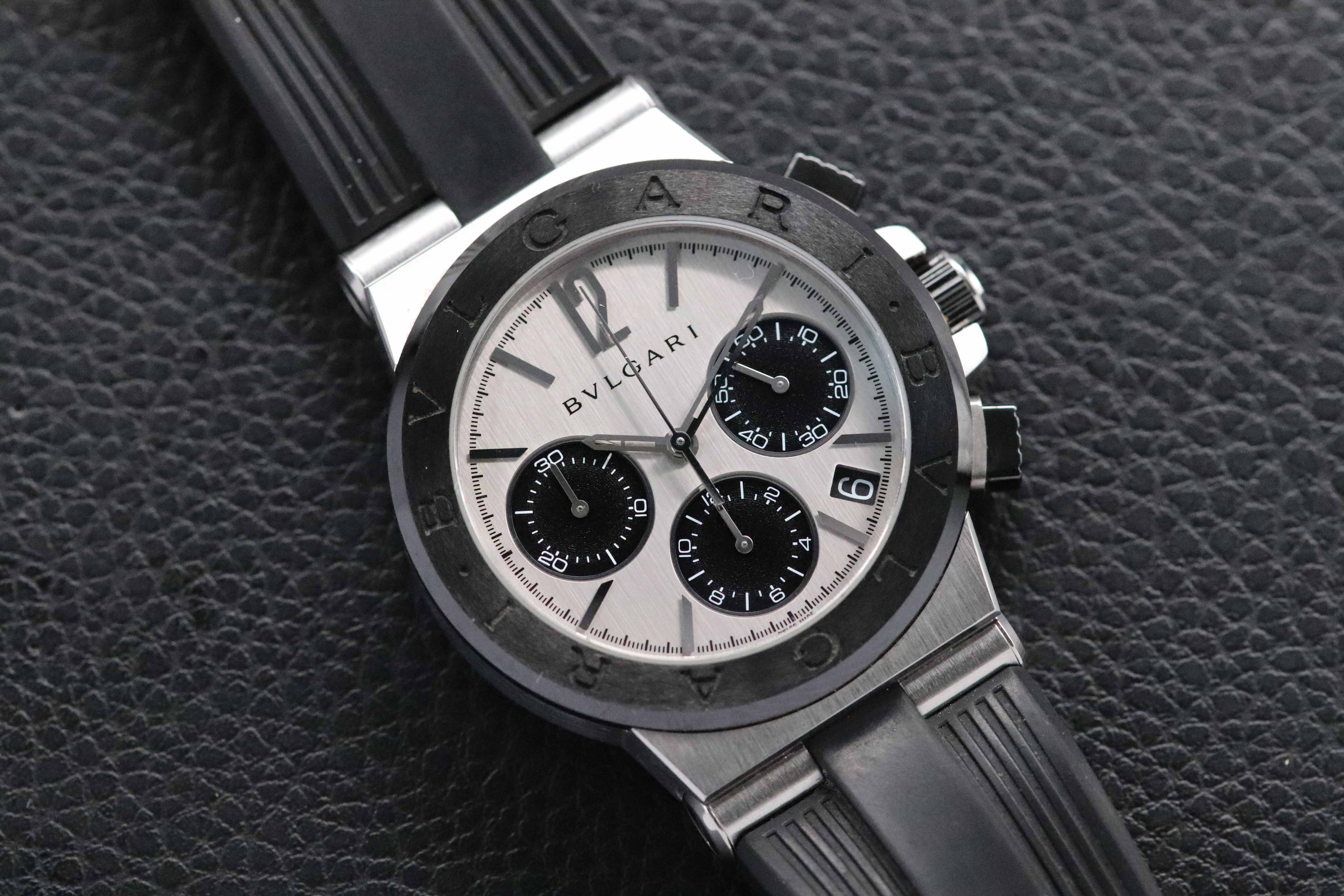 Bulgari Diagono Cronógrafo DG37SCCH, esfera plateada, 2022 PAPERS, con documentación