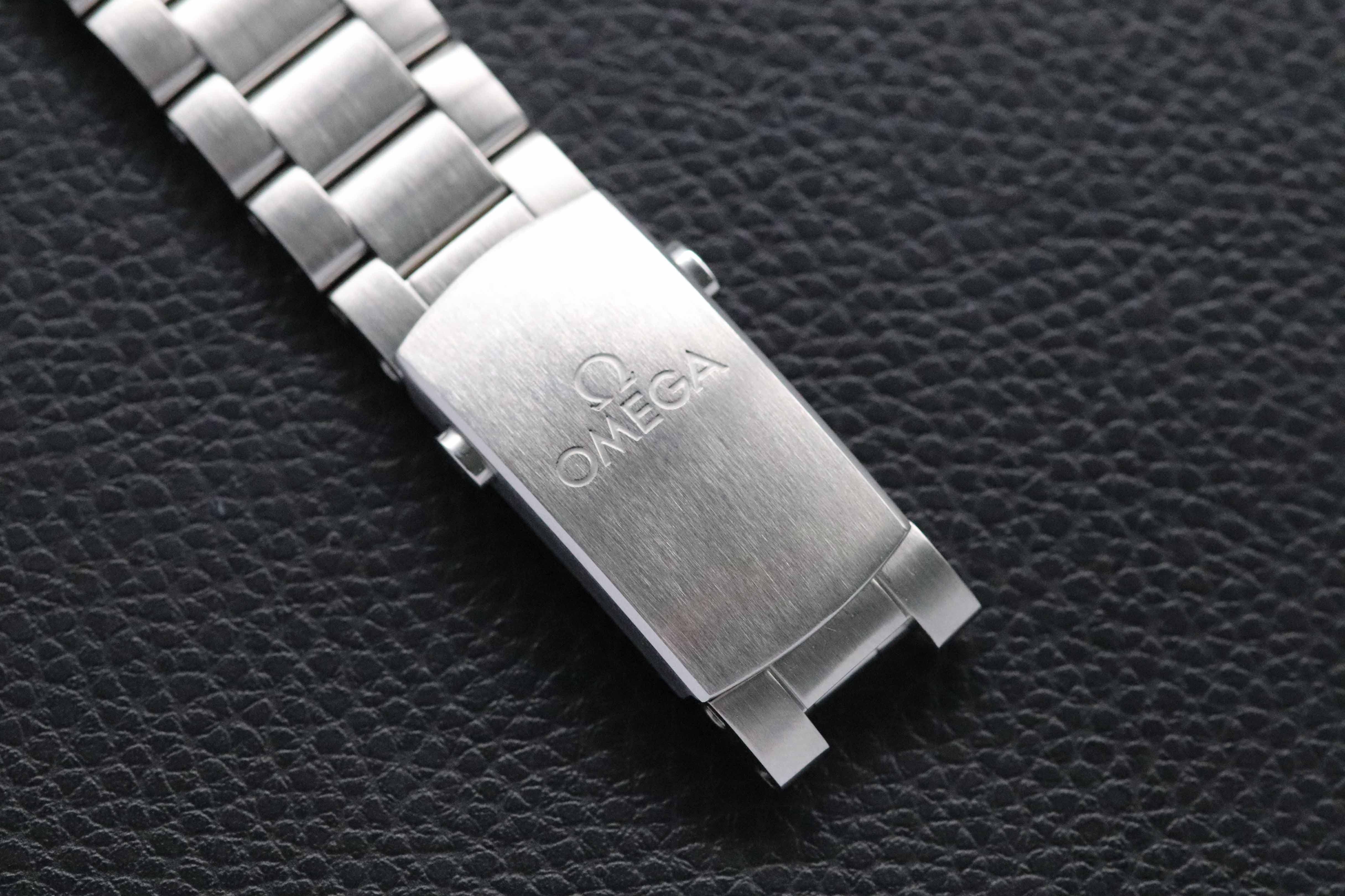 Omega Seamaster Planet Ocean 232.30.42.21.04.001 Complete Set 2018 Box + Papers