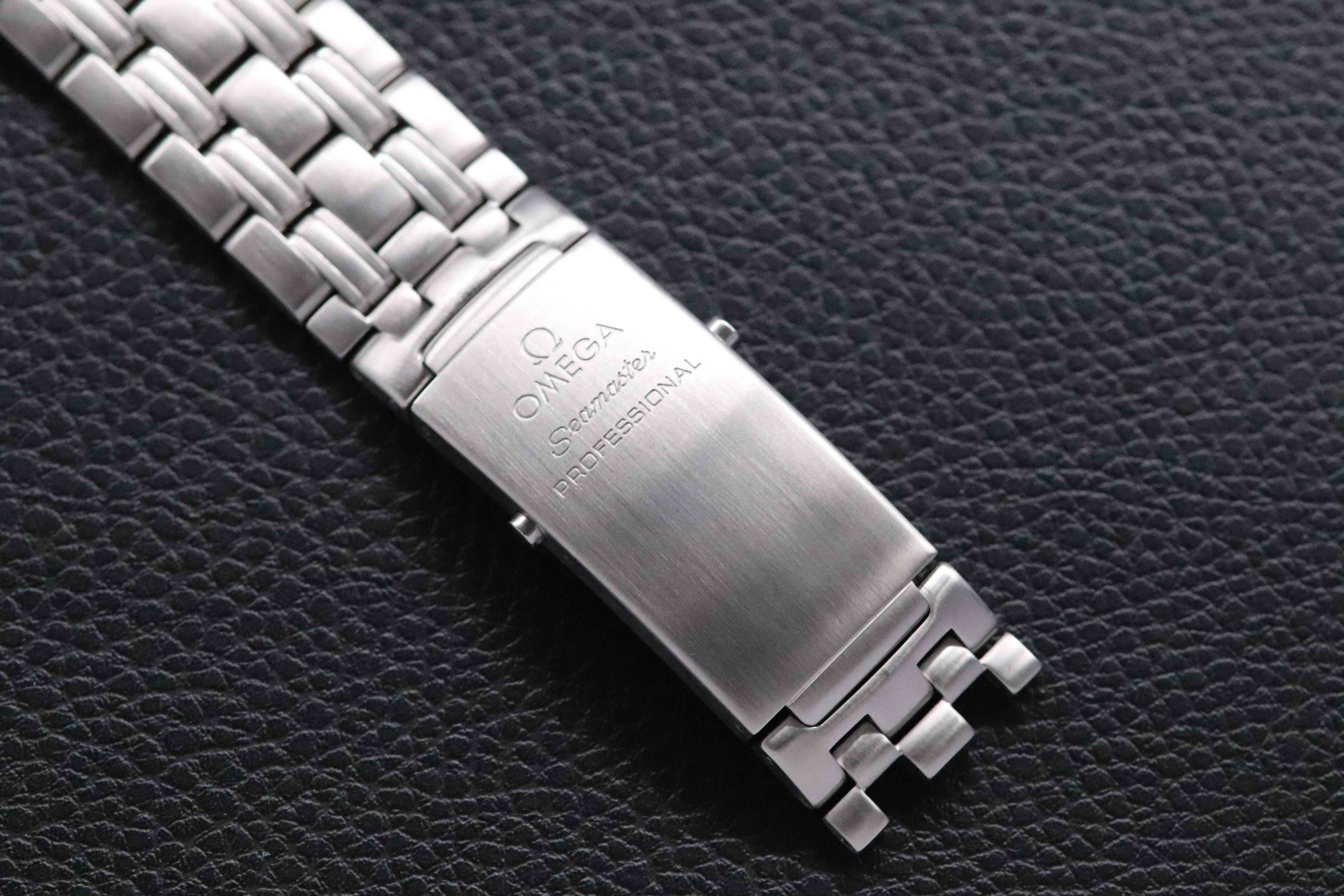 Omega Seamaster 212.30.41.20.01.002 Papers 2014