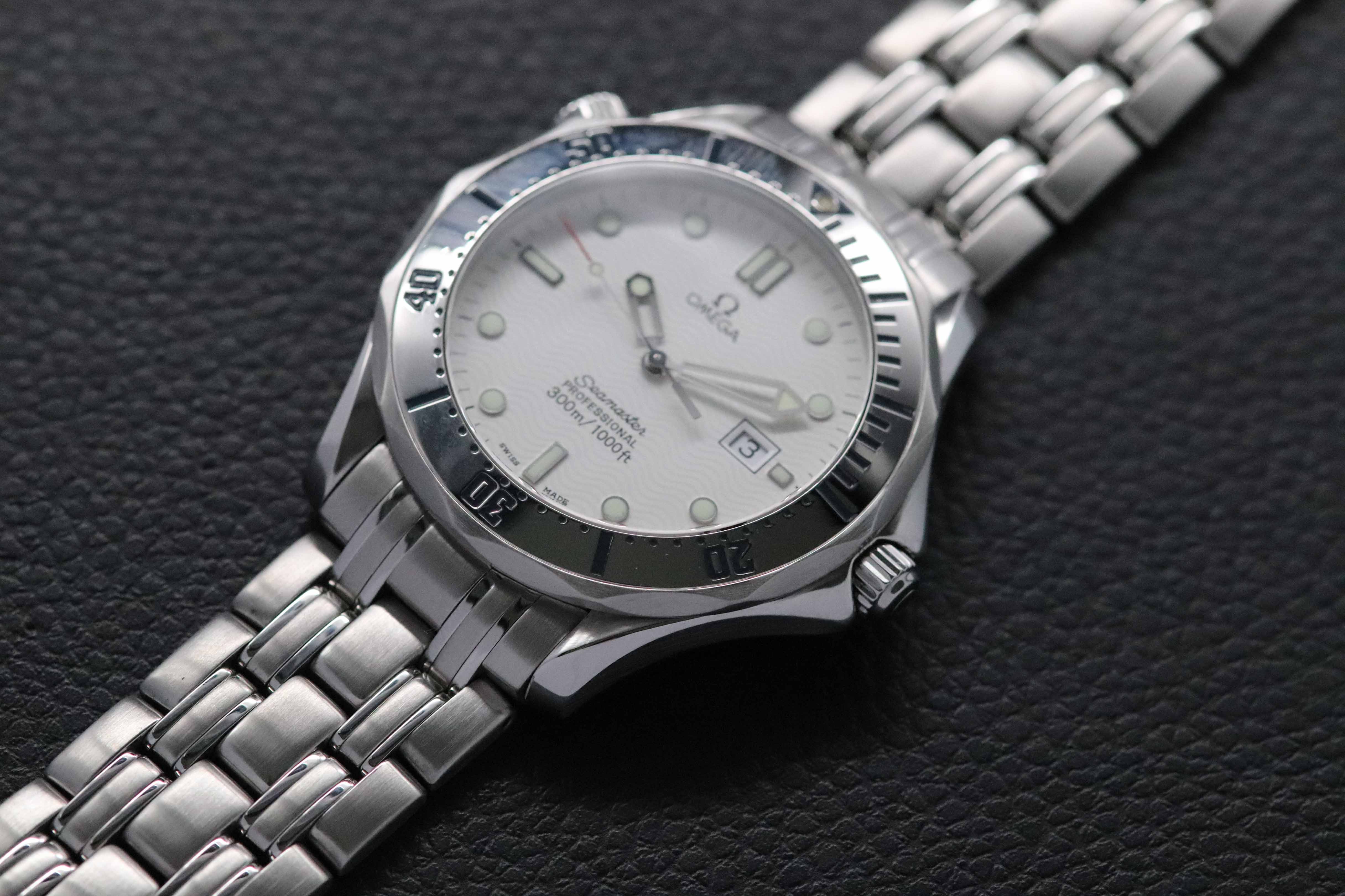 Omega Seamaster 300 Albino 2542.20 White Dial 1995