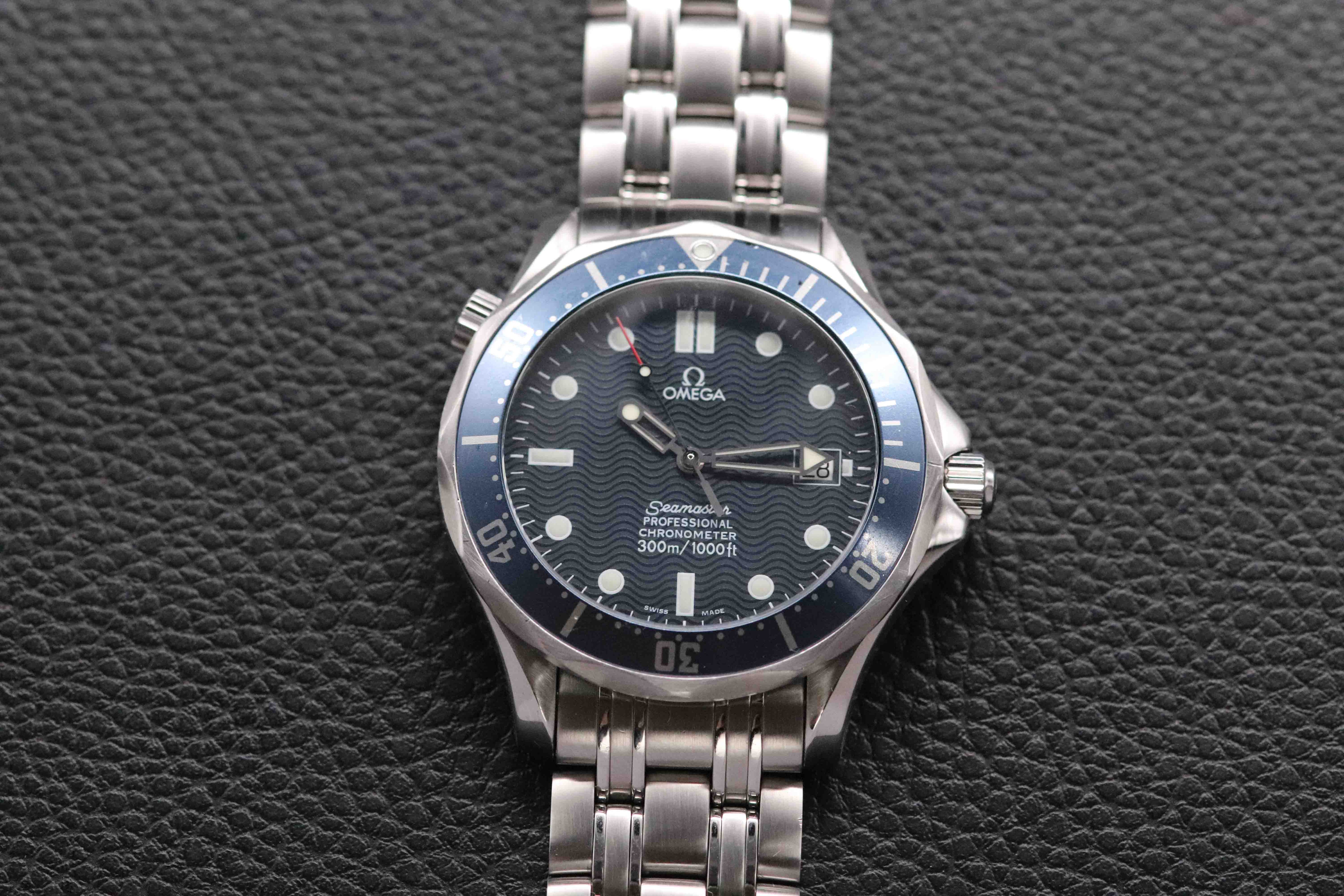 Omega Seamaster 2531.80 James Bond 2004 Papers
