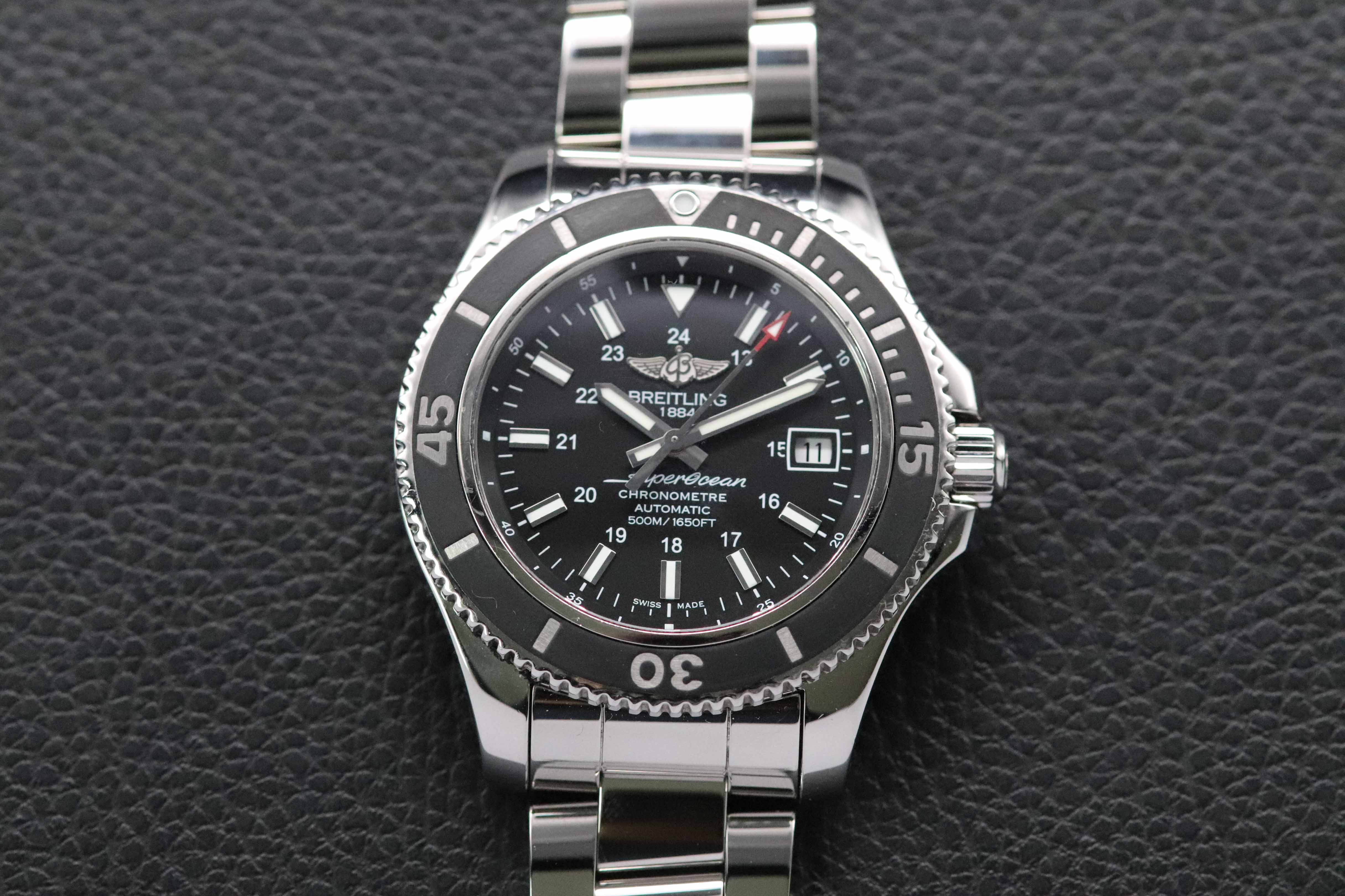 Breitling Superocean II 42 A17365 Complete Set 2019 Box + Papers