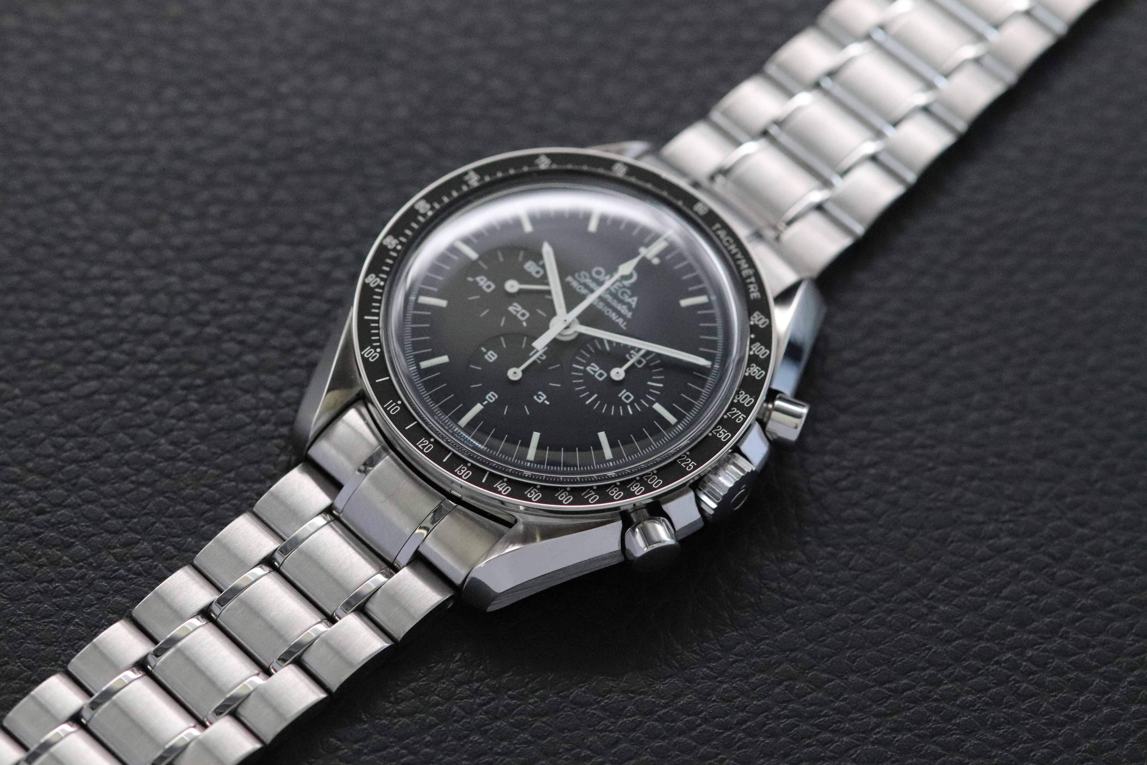 Omega Speedmaster Moonwatch 3570.50 NOS Fullset 2000 Box+Papers