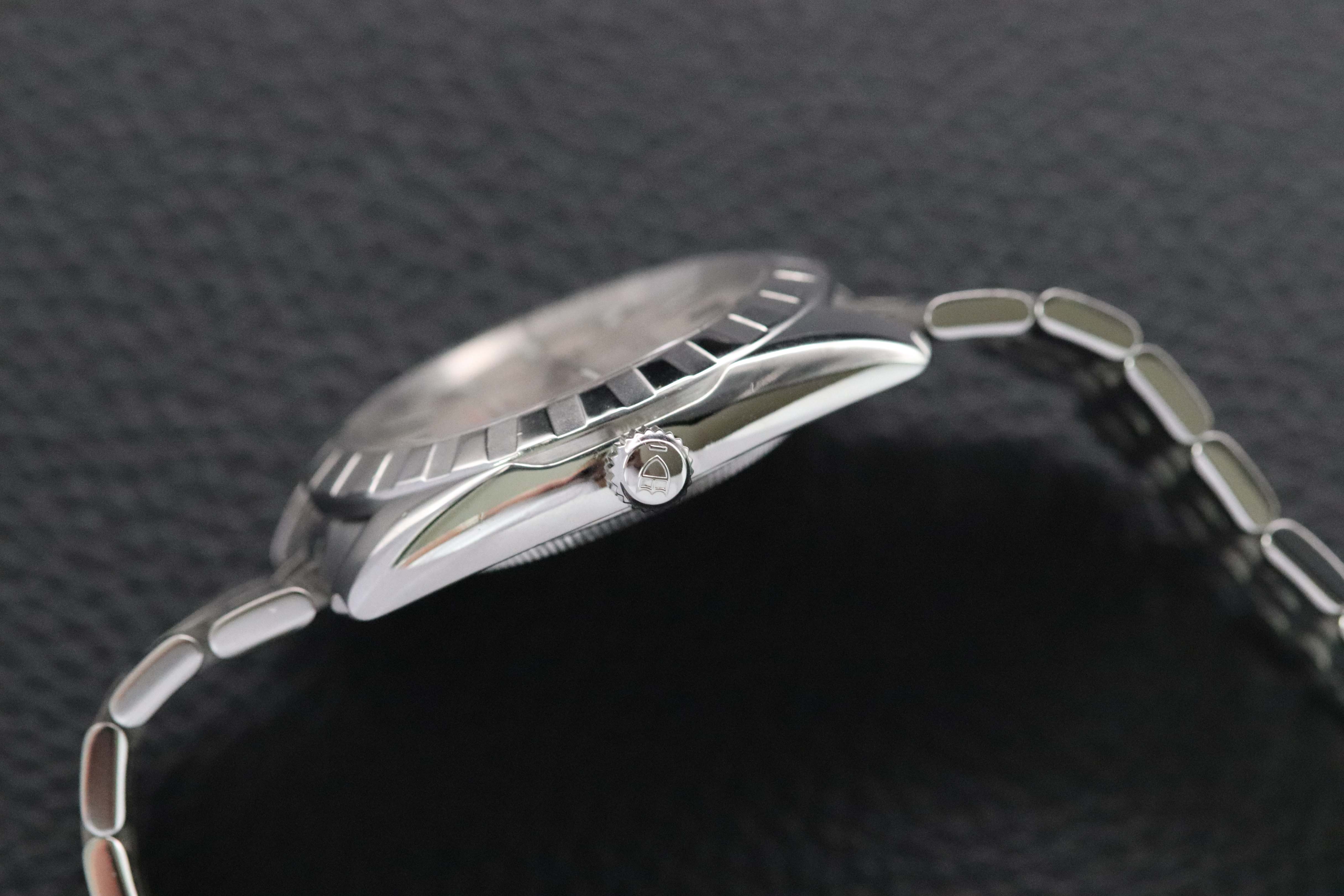 Tudor Classic Date 21010 Silber 2010