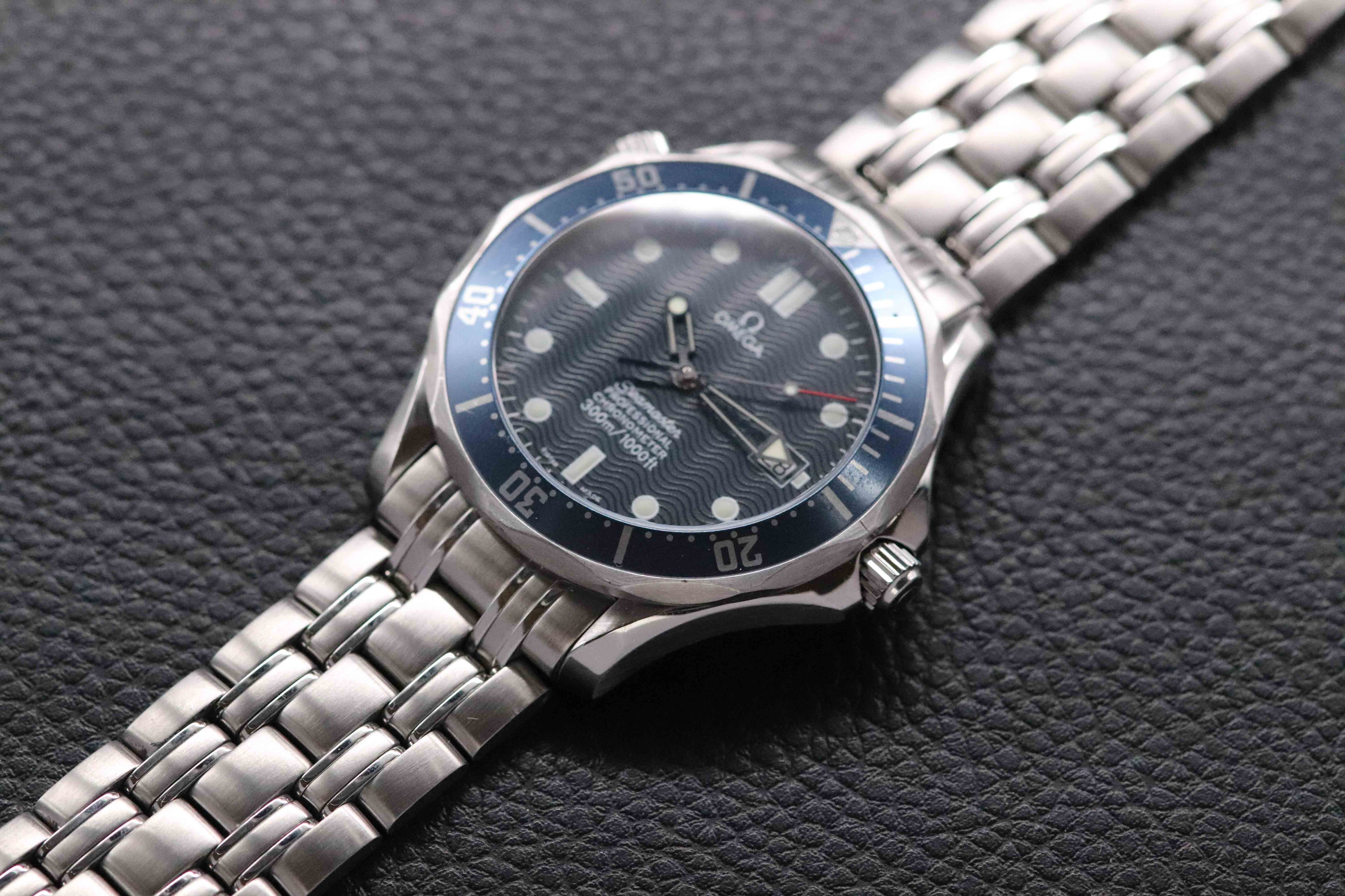 Omega Seamaster 2531.80 James Bond 2004 Papers