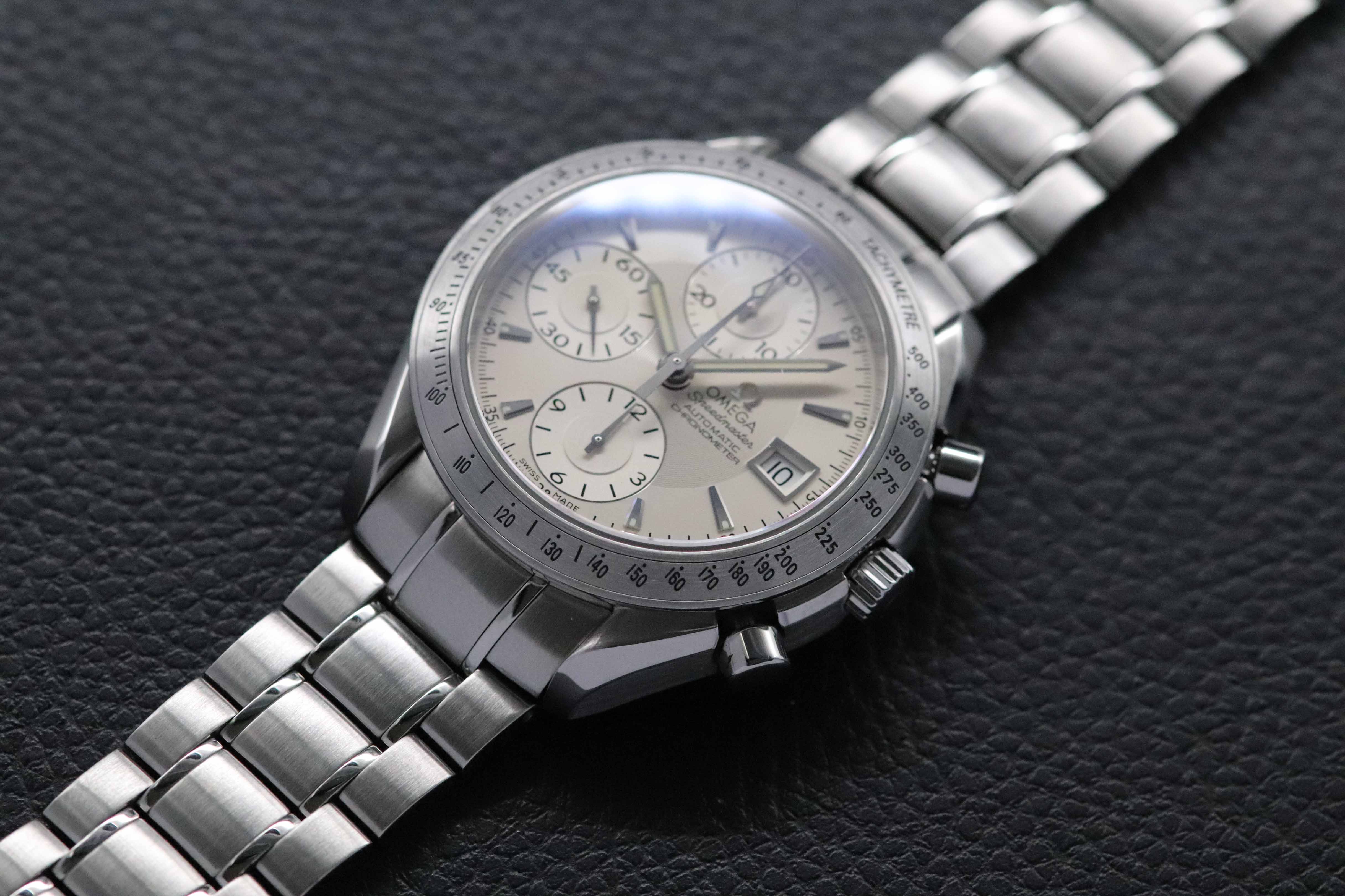 Omega Speedmaster Date 3211.30 Silver Dial 2010 (with papers)