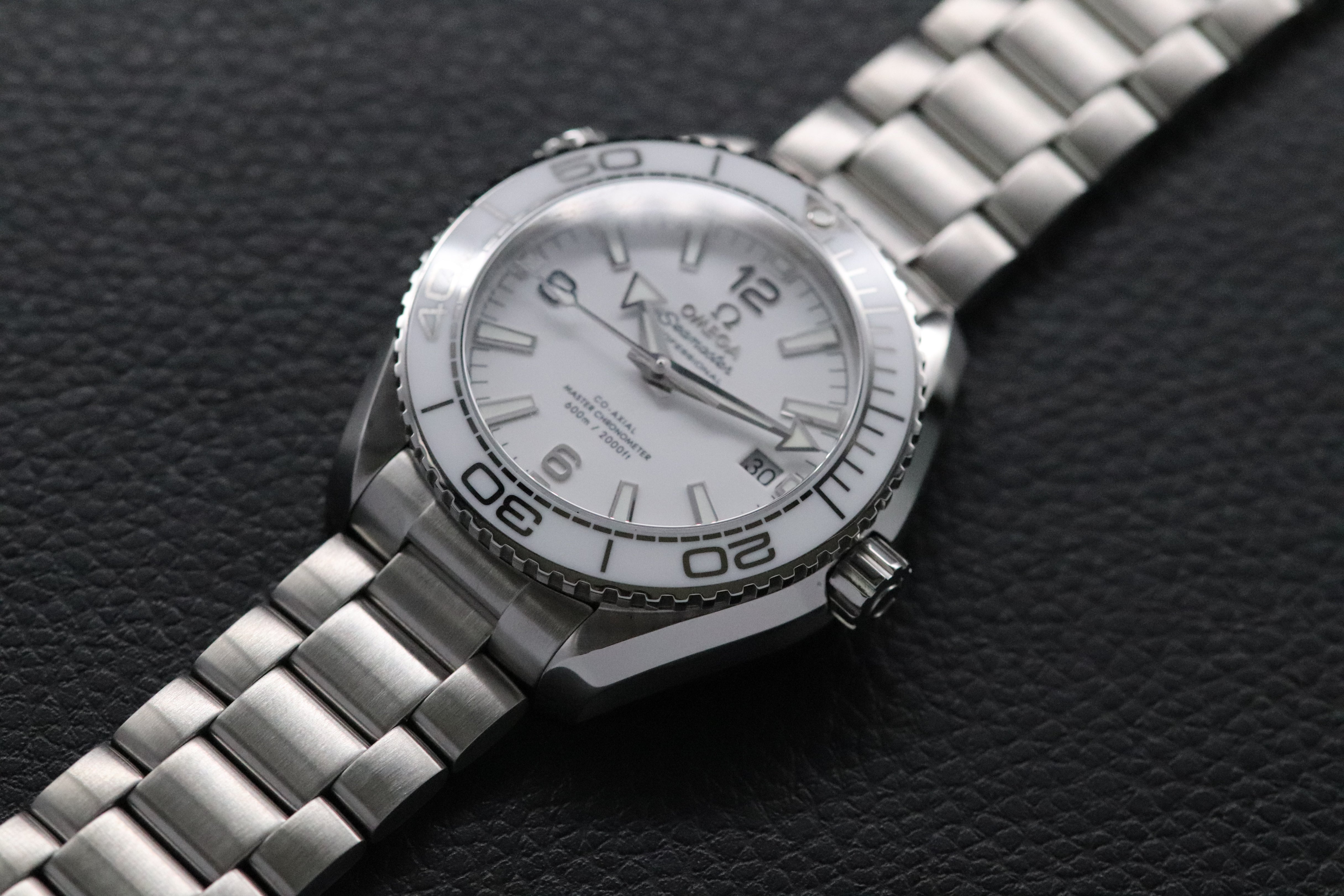 Omega Seamaster Planet Ocean 215.30.40.20.04.001 Fullset 2016 Box+Papers