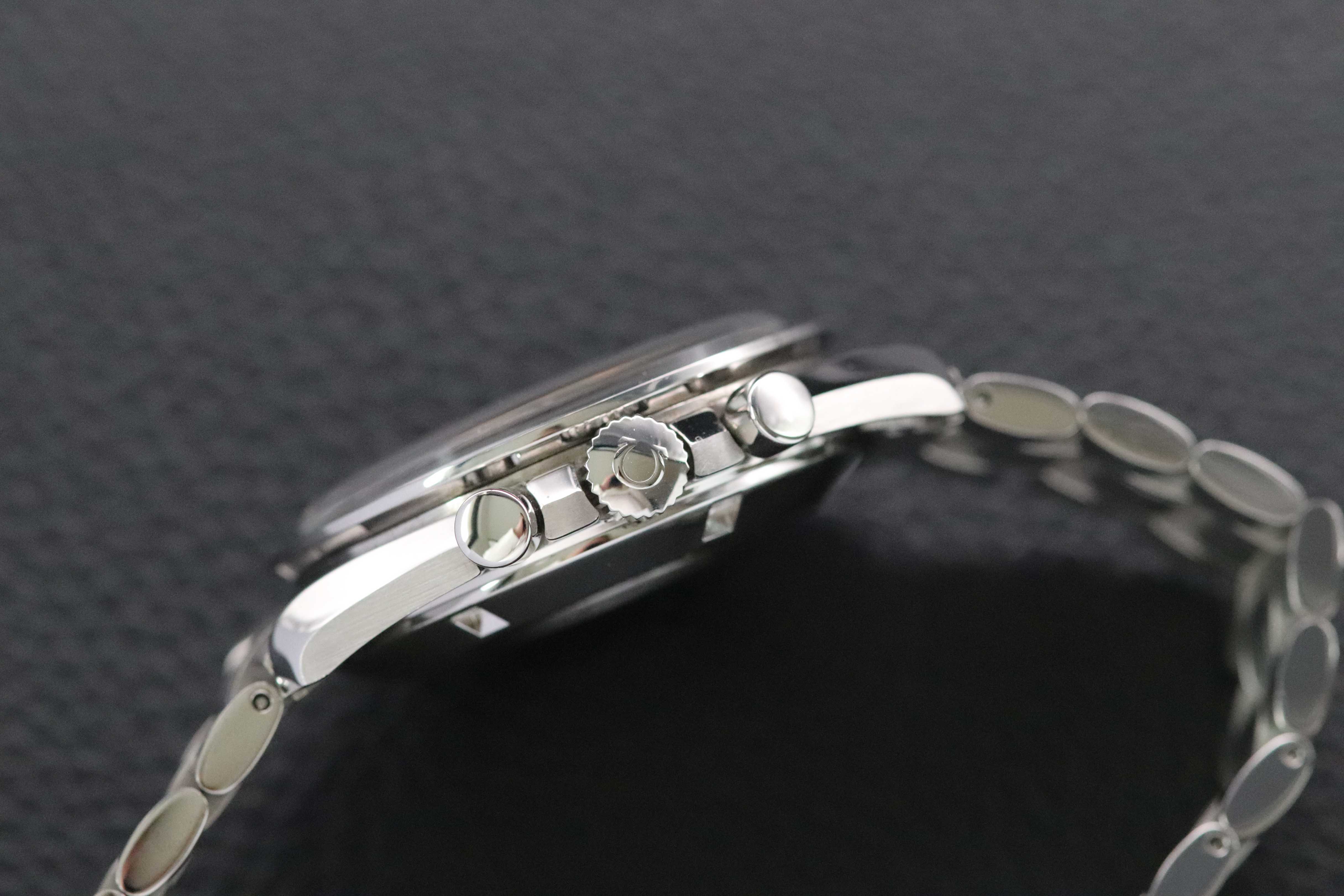 Omega Speedmaster Moonwatch 3570.50 Black Dial 2001