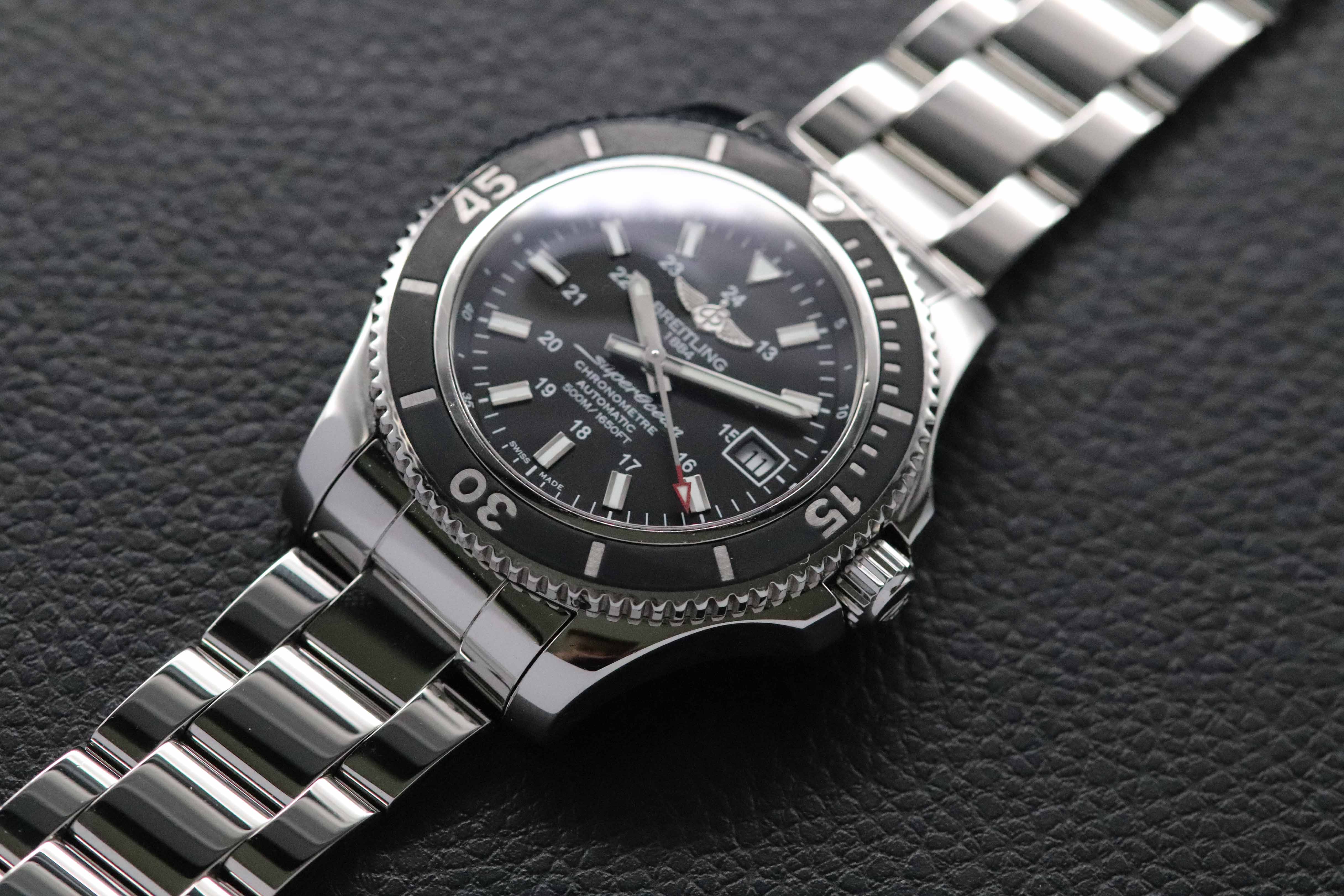 Breitling Superocean II 42 A17365 Complete Set 2019 Box + Papers