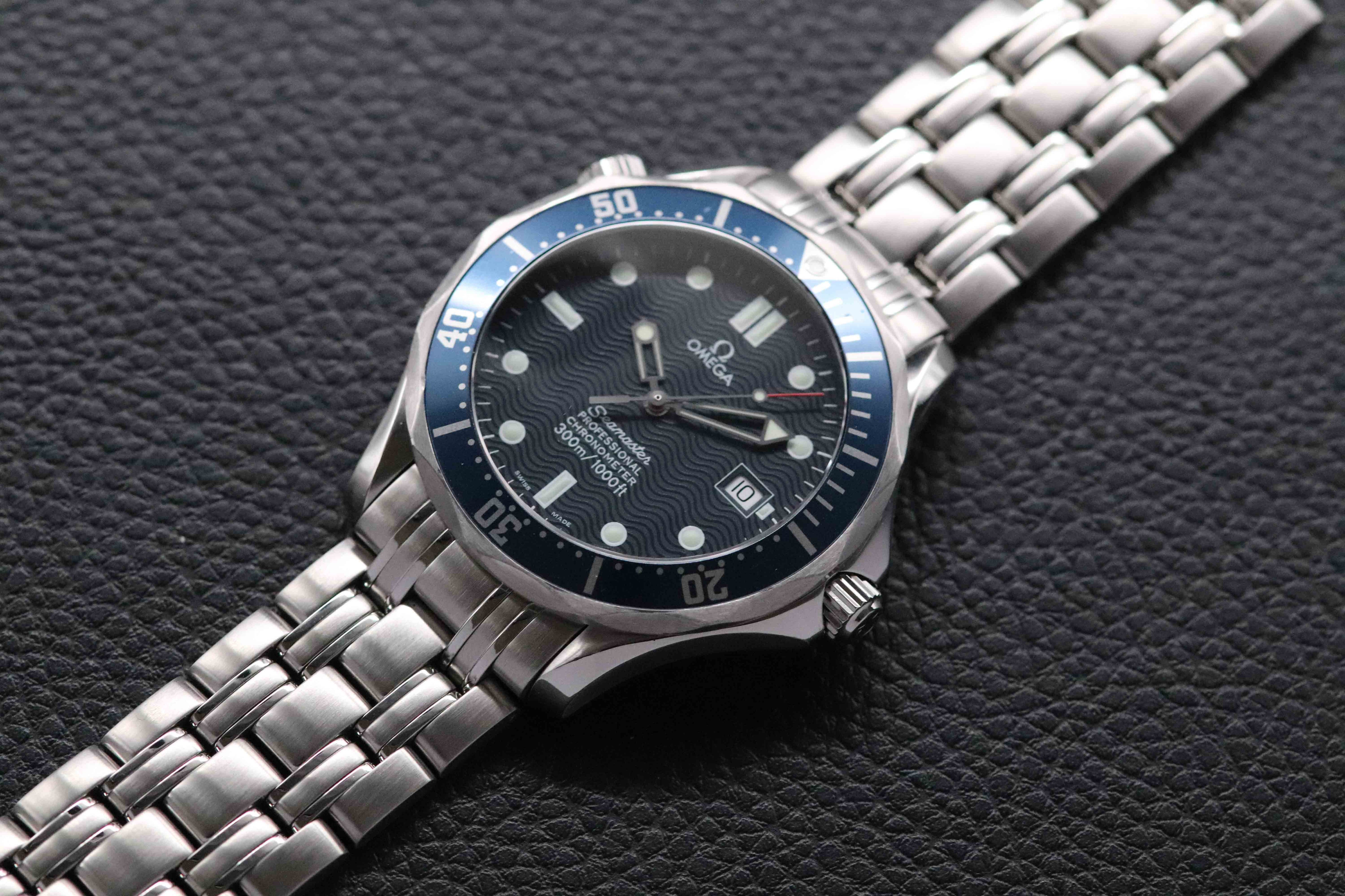 Omega Seamaster 2531.80 James Bond 2004 Papers