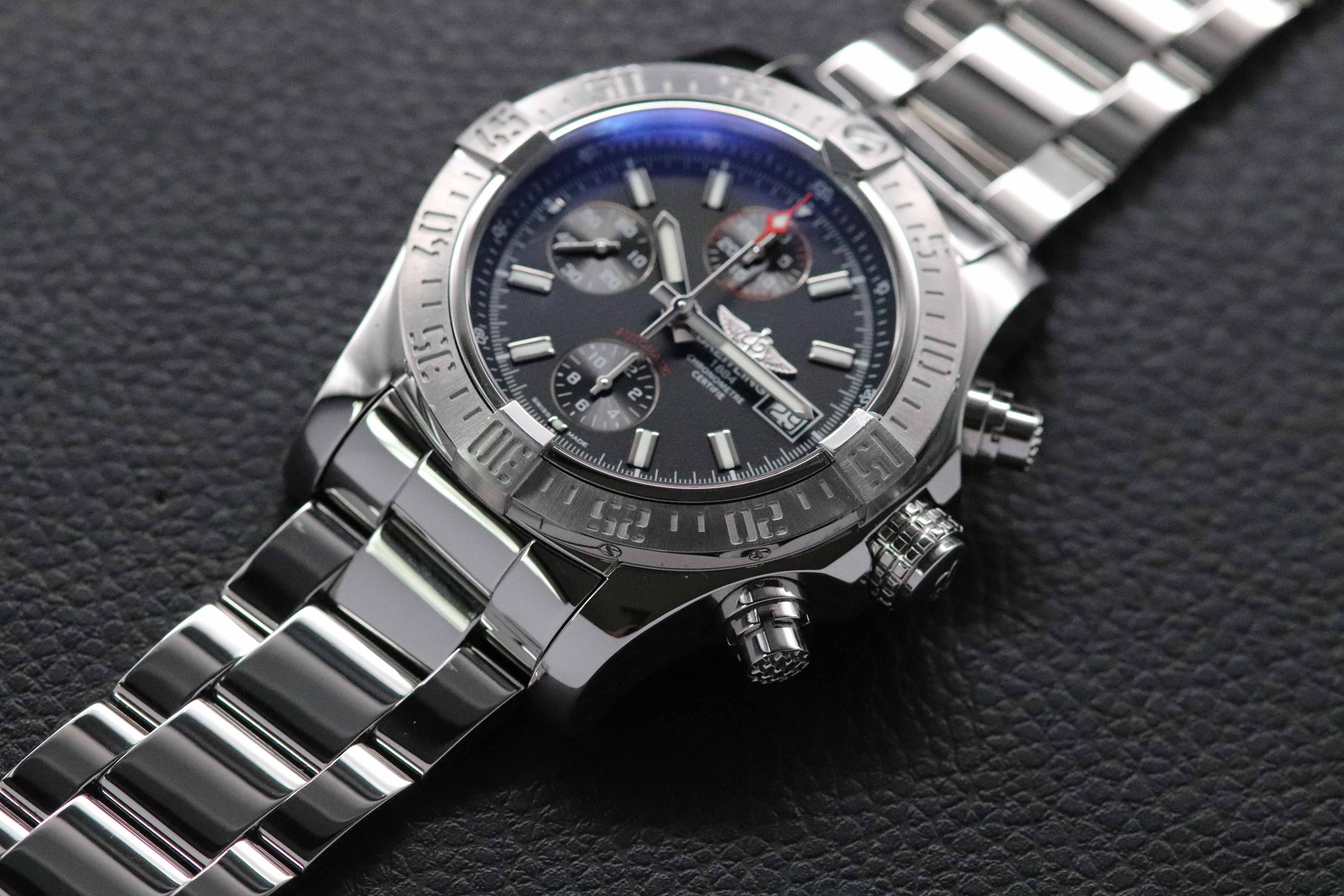 Breitling Avenger II A13381 FULLSET 2015 Box + PAPERS