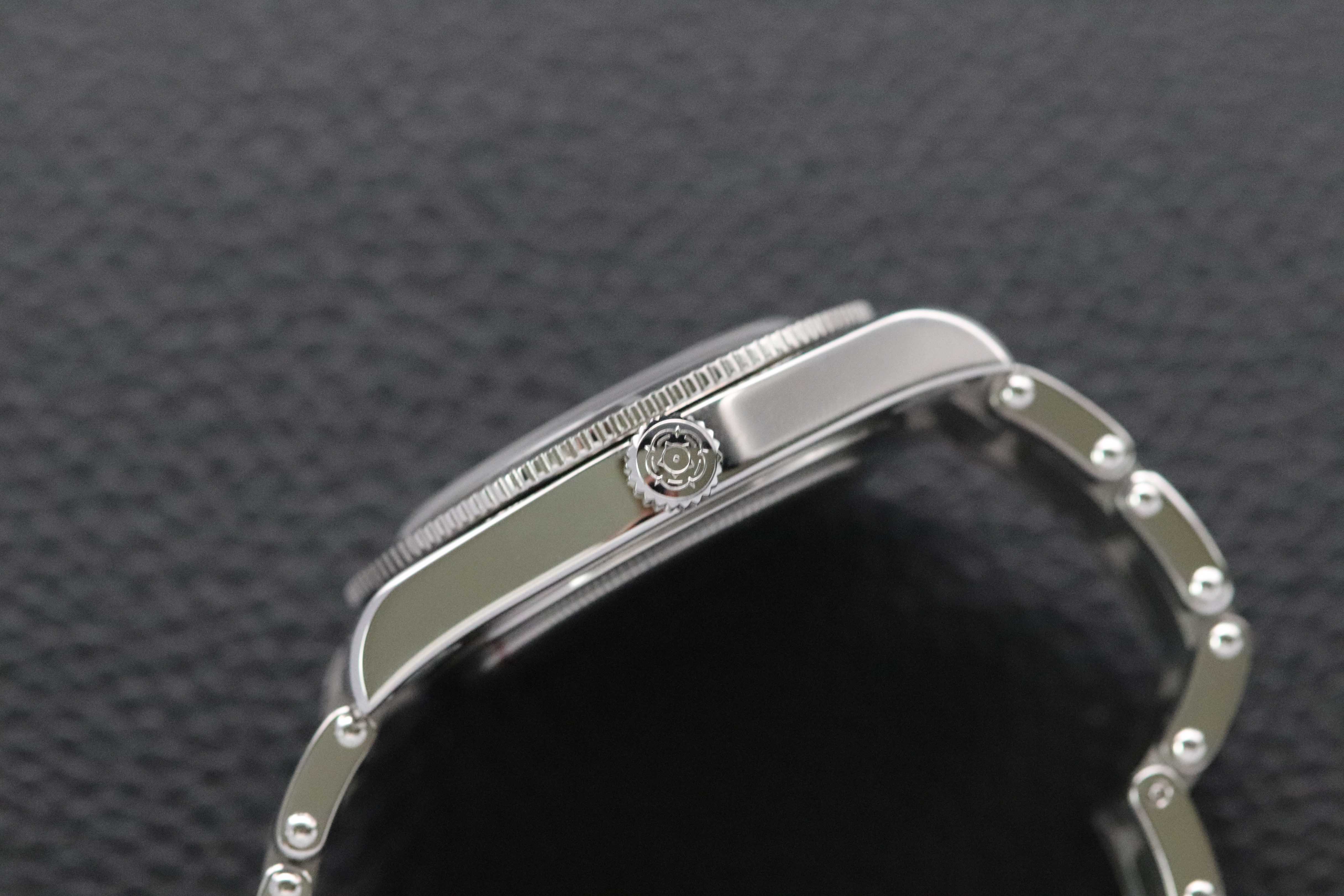Tudor Black Bay 54 M79000N-0001 Set completo 2024 con scatola e documenti