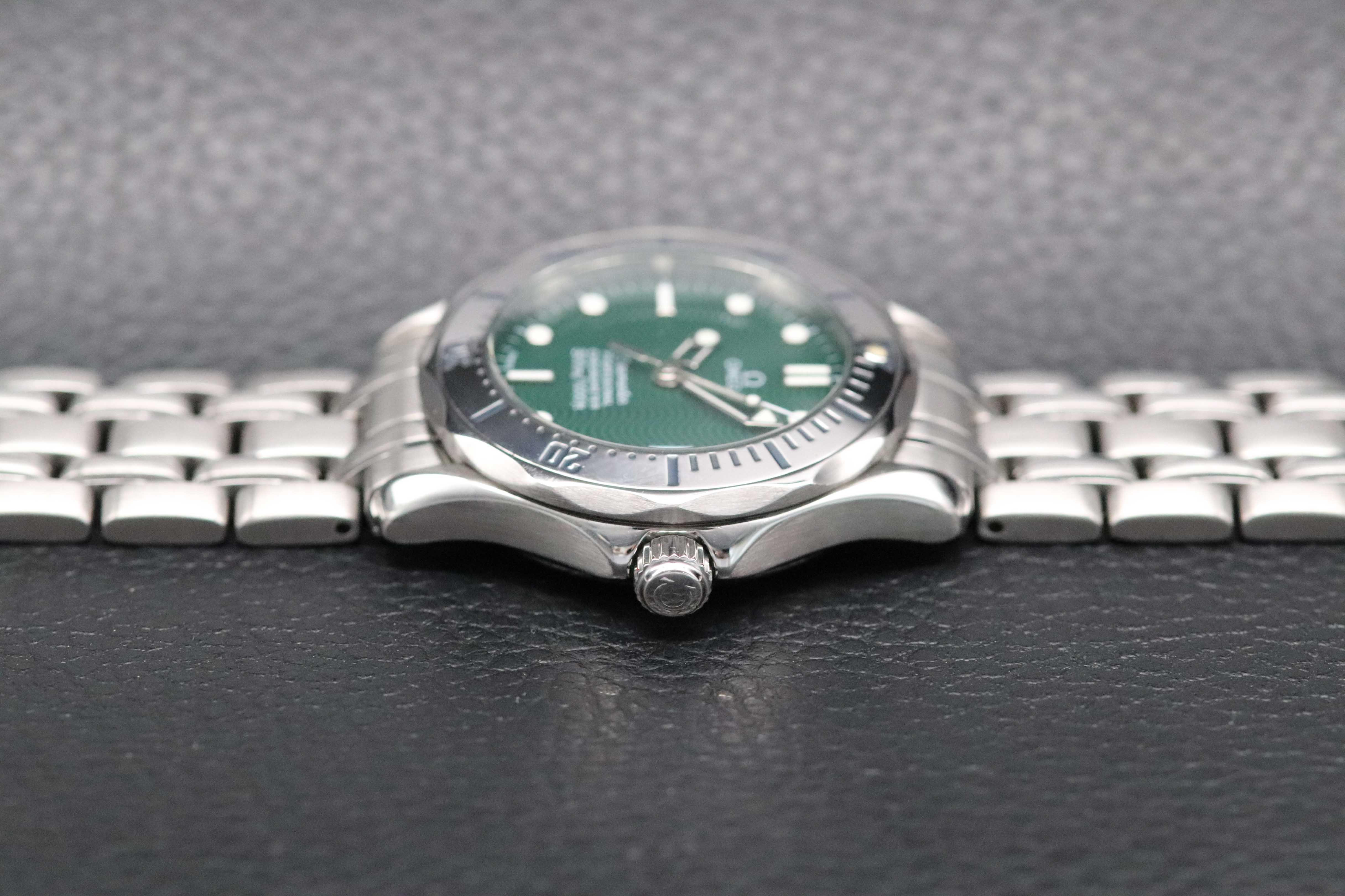 Omega Seamaster 300 2553.41 Jacques Mayol Green Fullset 1999 Box+Papers