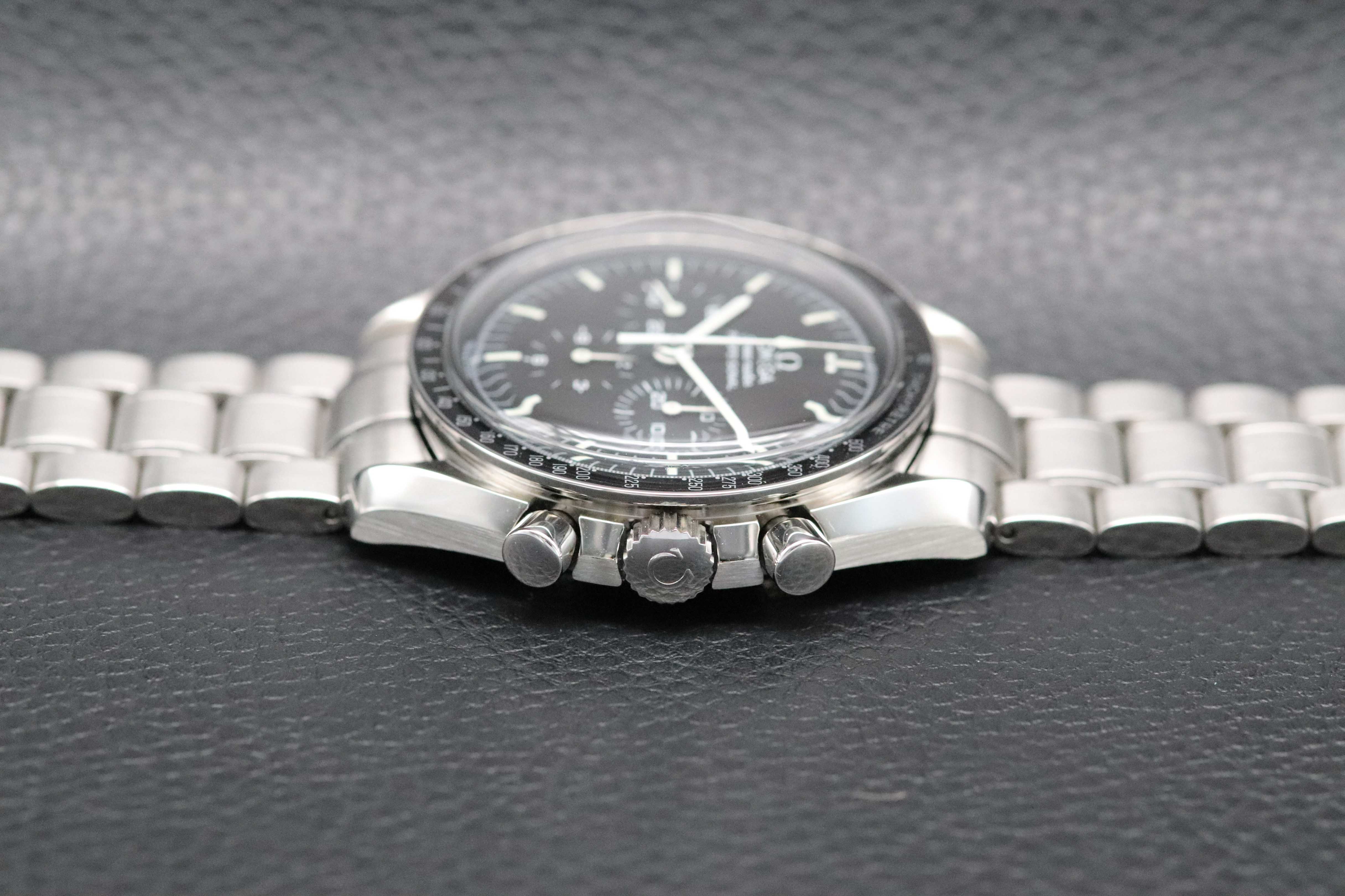 Omega Speedmaster Moonwatch 3570.50 NOS Fullset 2000 Box+Papers