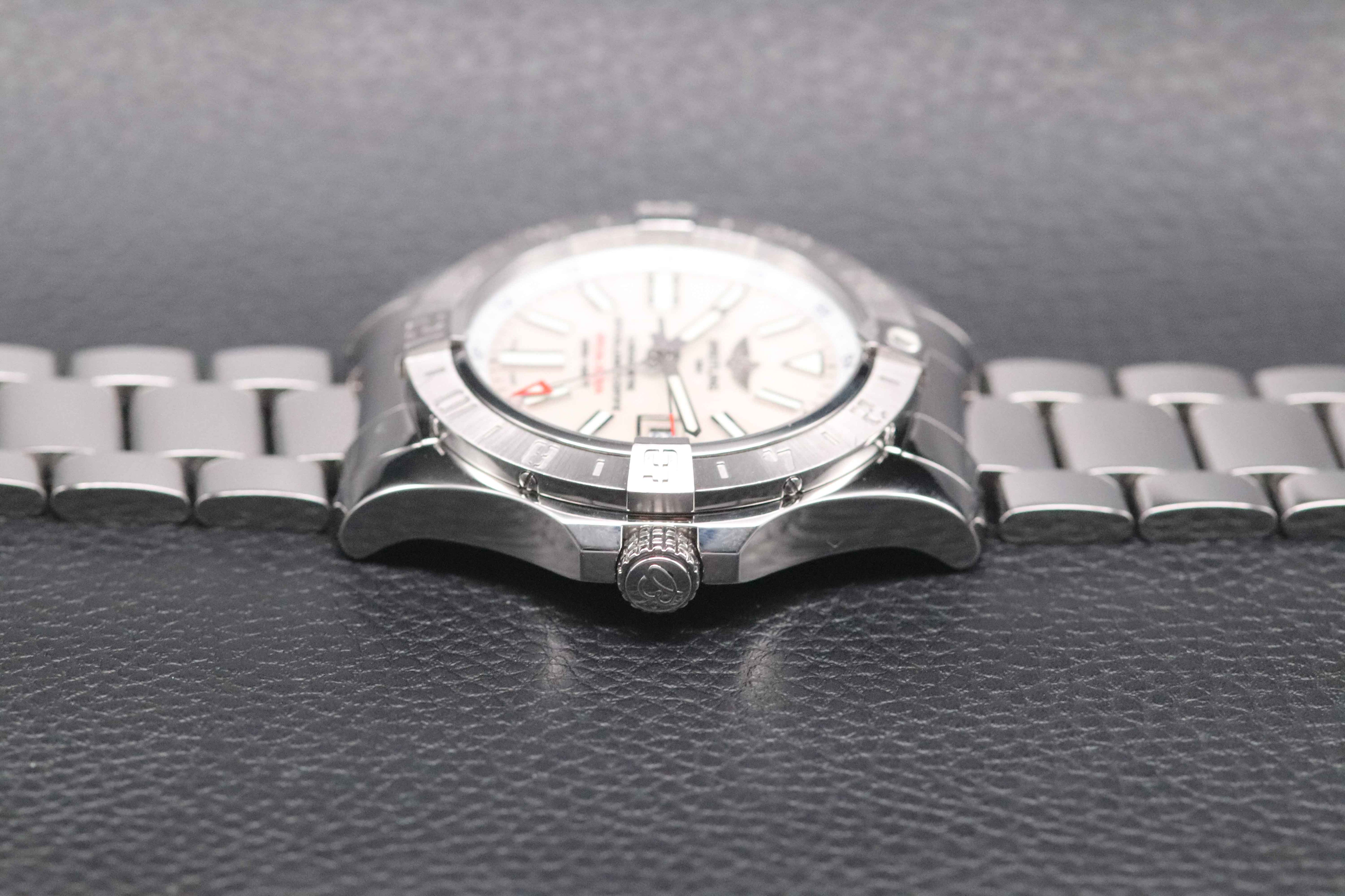 Breitling Avenger II GMT A32390 Fullset 2020 Box+Paper